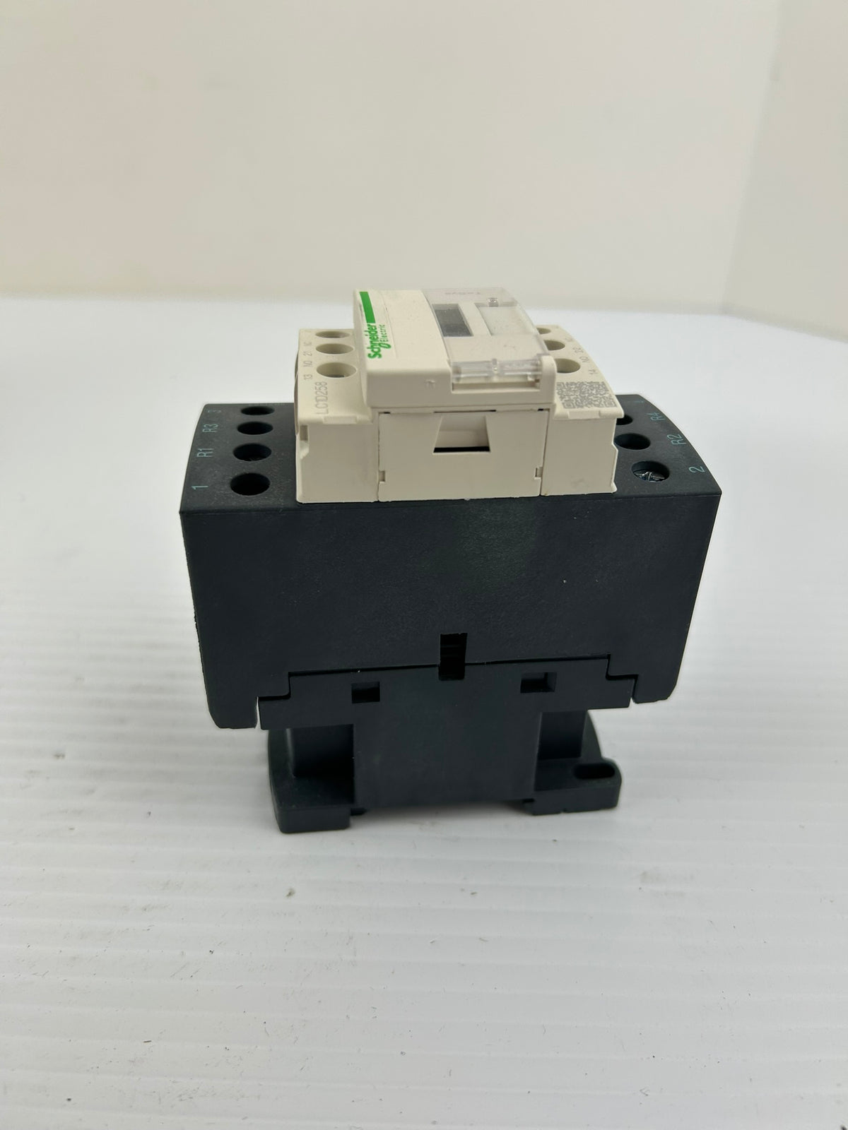 Schneider Electric TeSys LC1D258G7 Contactor 600V 3 Phase