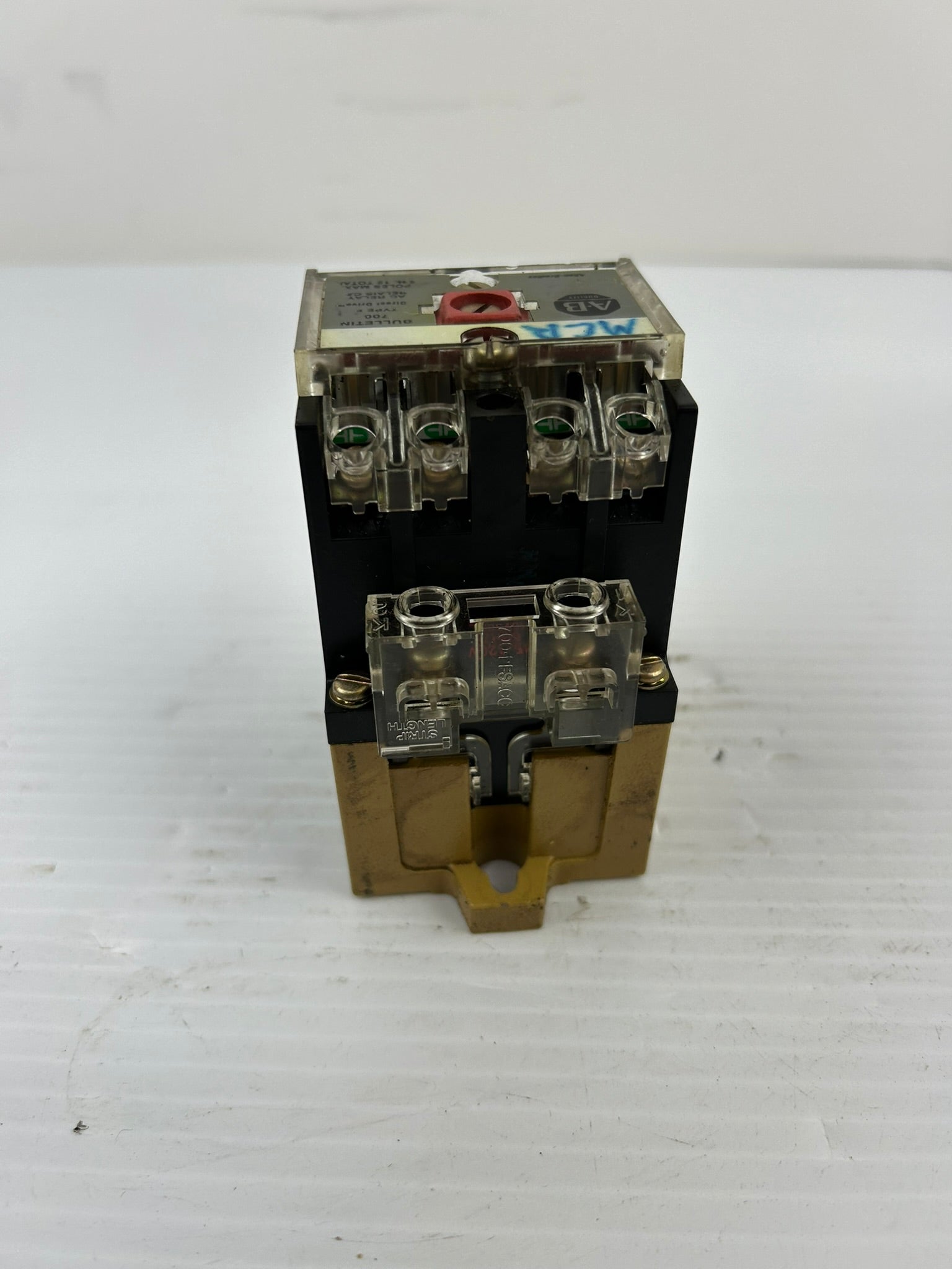 Allen-Bradley 700-P400A1 AC Relay Series D