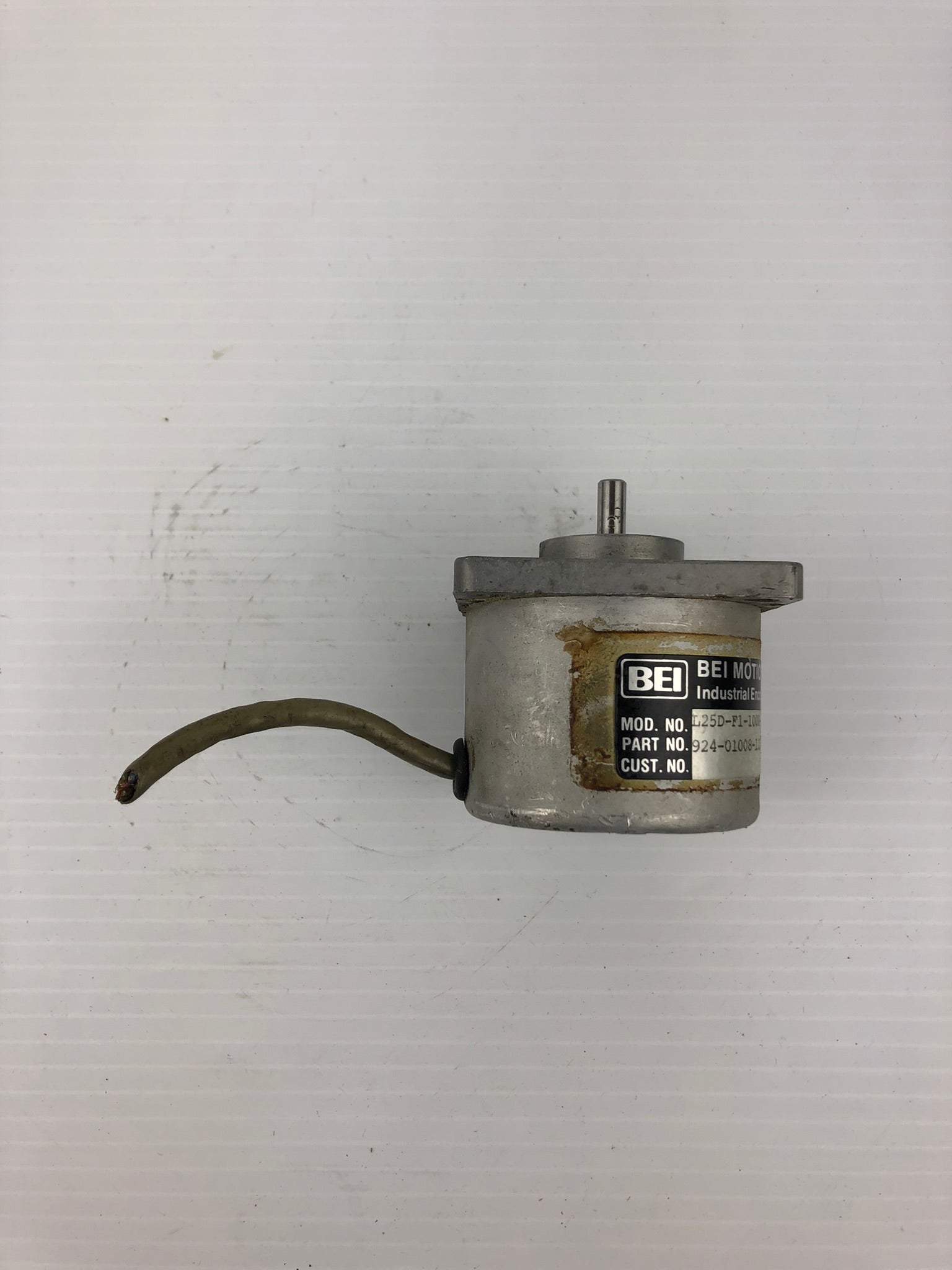 BEI Motion Systems L25D-F1-1000-ABZ-7406-SC108 Encoder 924-01008-121