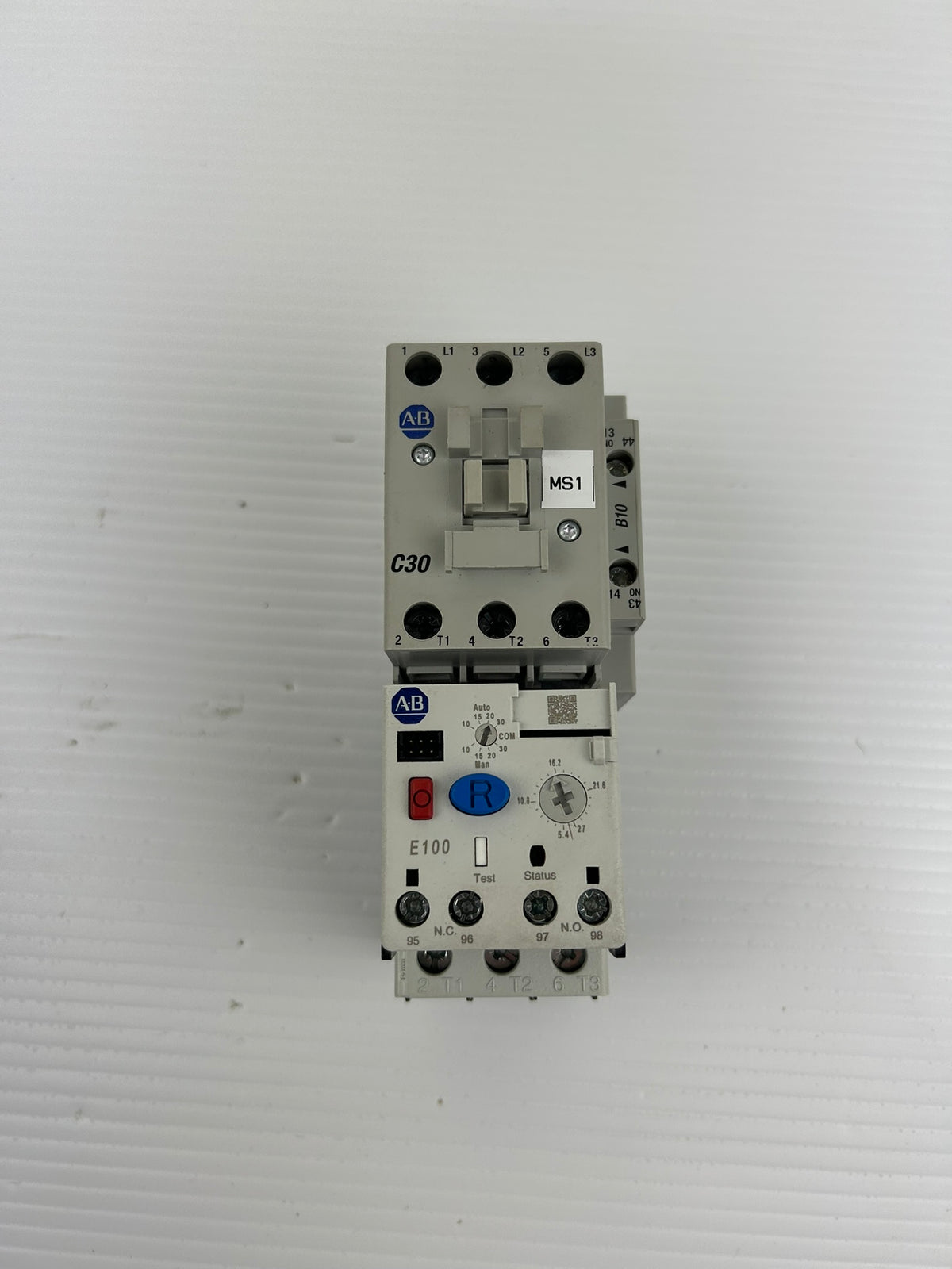 Allen-Bradley 100-C30*00 Contactor Ser C 30A 600V 3-Pole w/ 193-1EFED E100 100-S