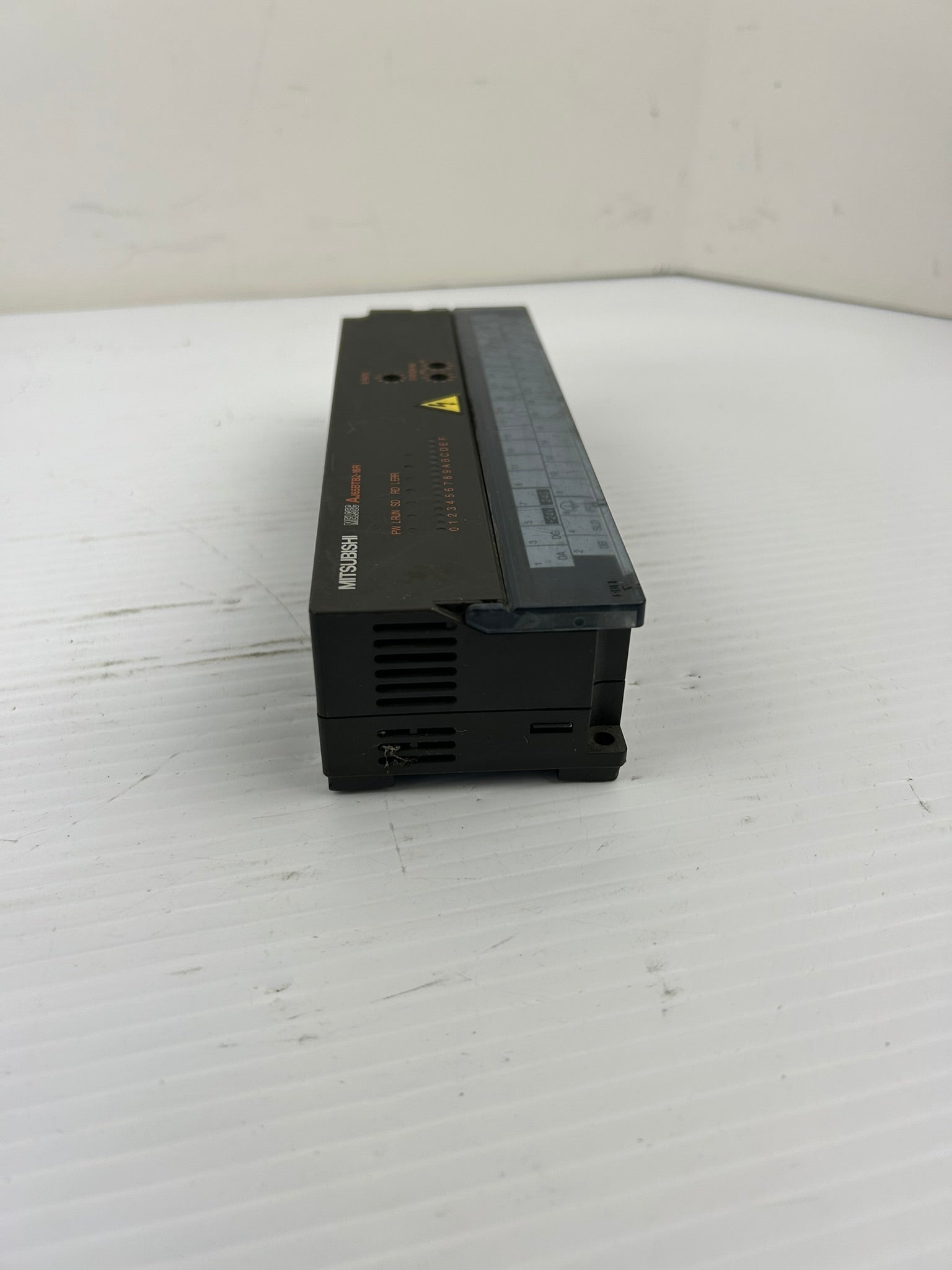 Mitsubishi AJ65BTB2-16R Melsec CC-Link Output Unit PLC Module 24VDC/240VAC 2A
