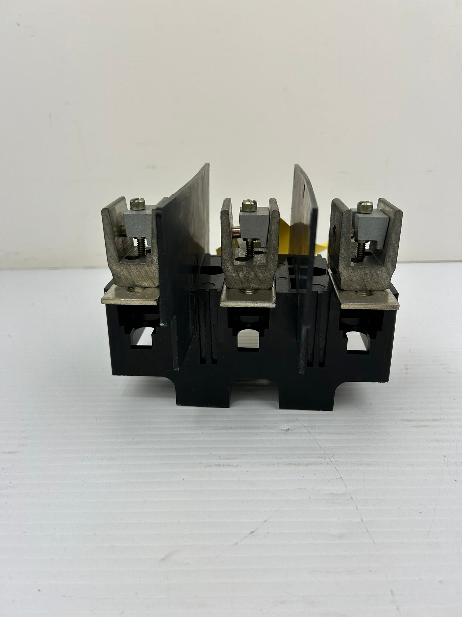 Allen Bradley 1494V-FSR622 Fuse Block Holder Series B 200 Amps 600 Volts Max