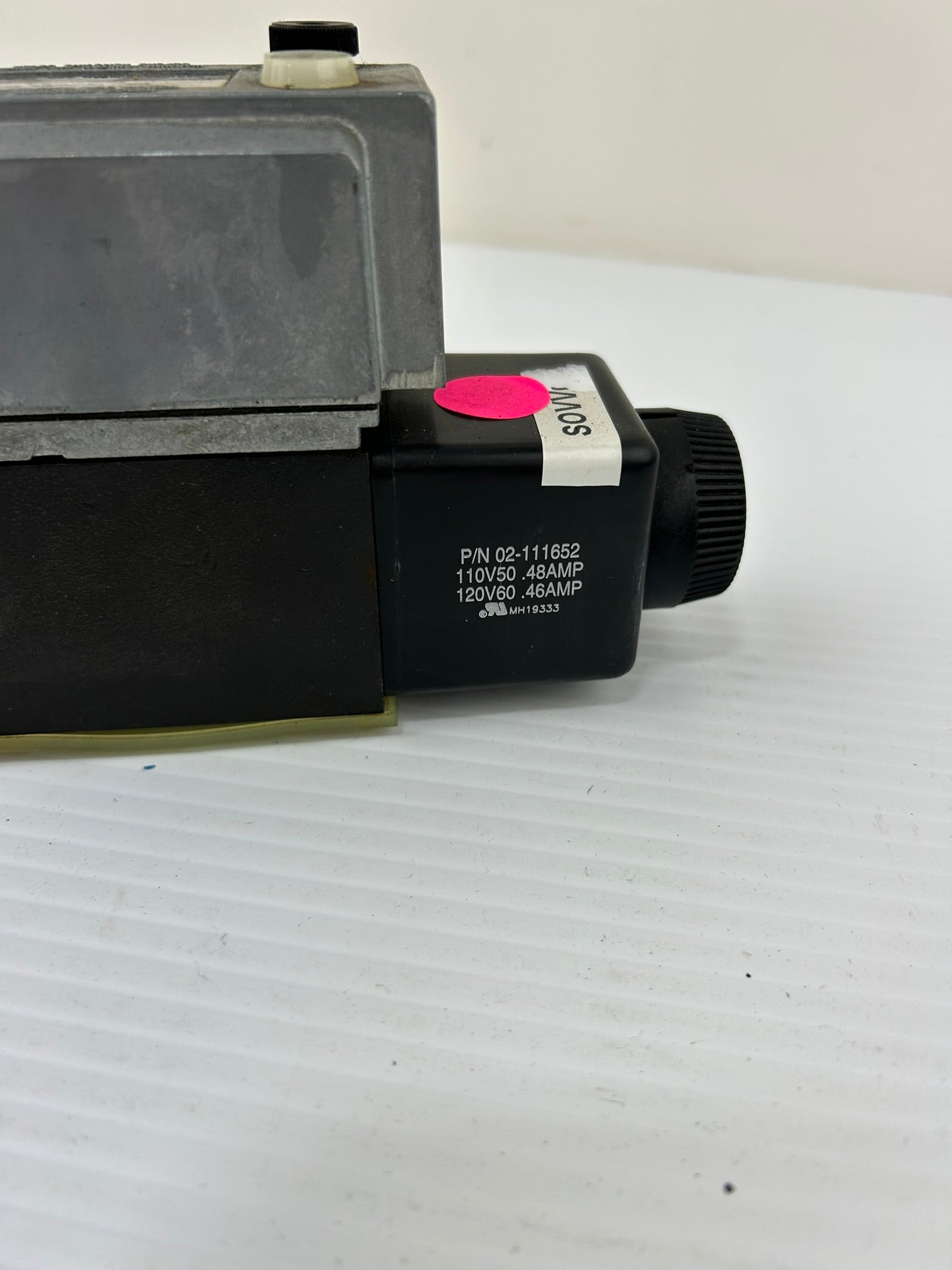 Eaton Hydraulics Double A QJ-3-C-10D1-TSPL Double Solenoid Valve 1450 PSI 100bar