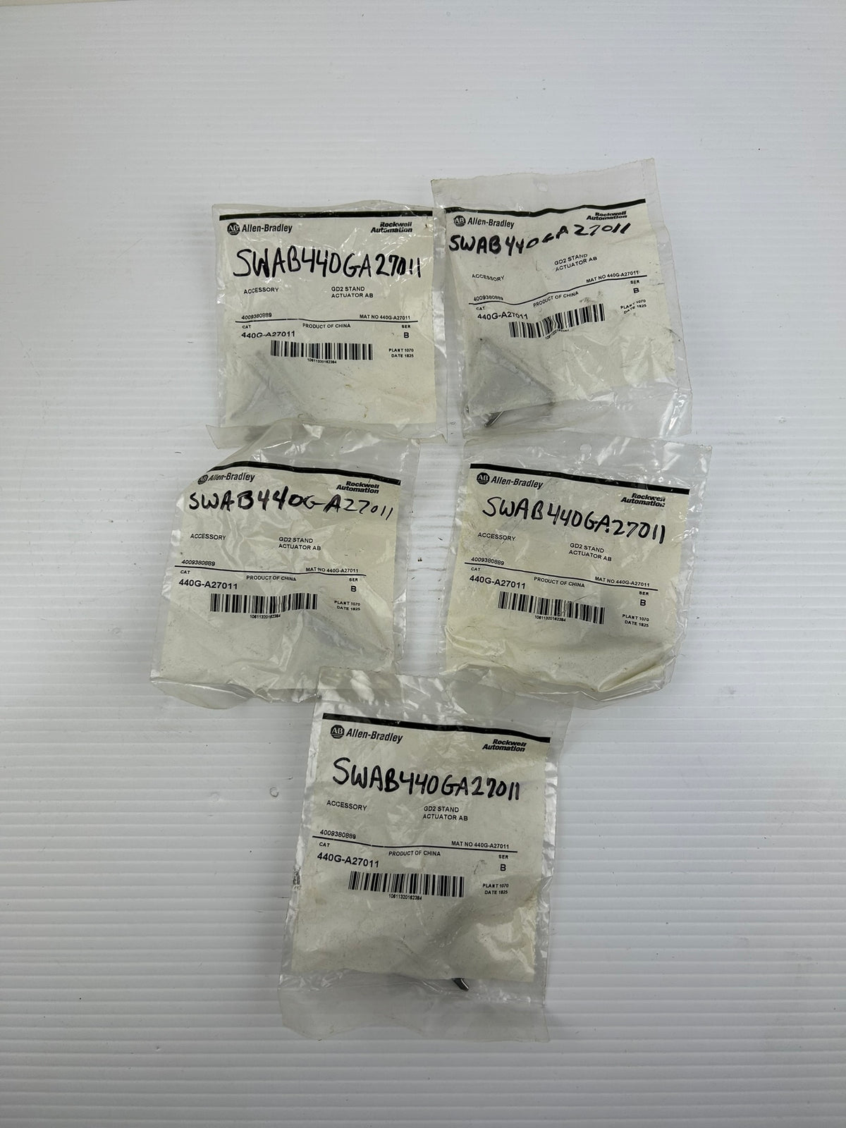 Allen-Bradley 440G-A27011 GD2 Standard Safety Interlock Actuator - Lot of 5