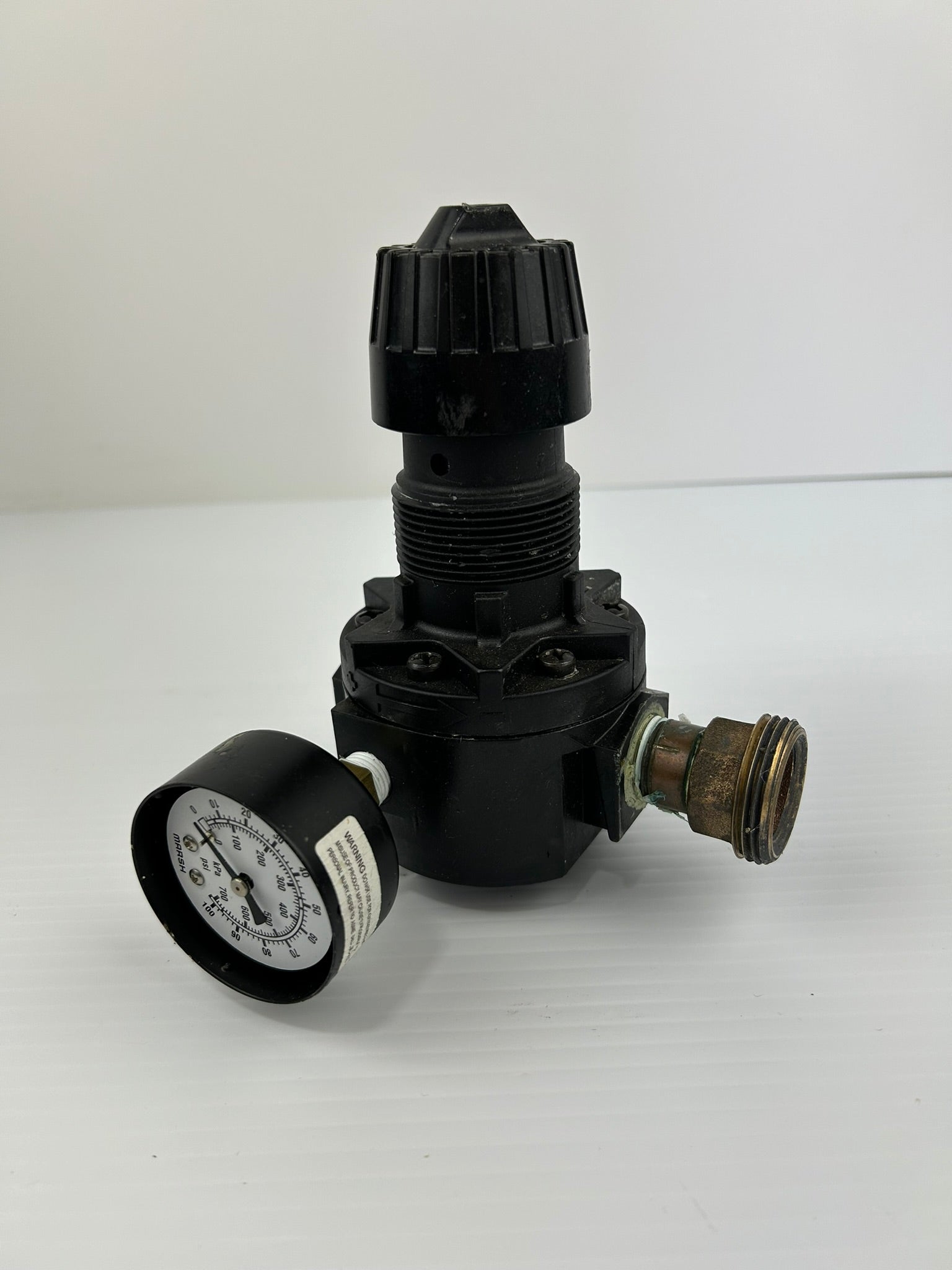 Wilkerson R26-04-000 Pneumatic Regulator 300 PSIG Max. 0-100 PSI