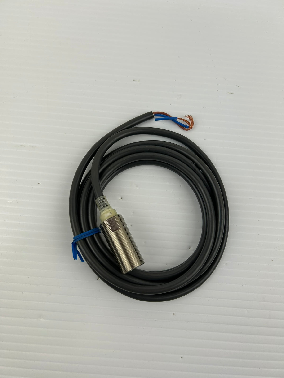 Omron E2E-X7D1-N Proximity Switch 7mm 12-24VDC
