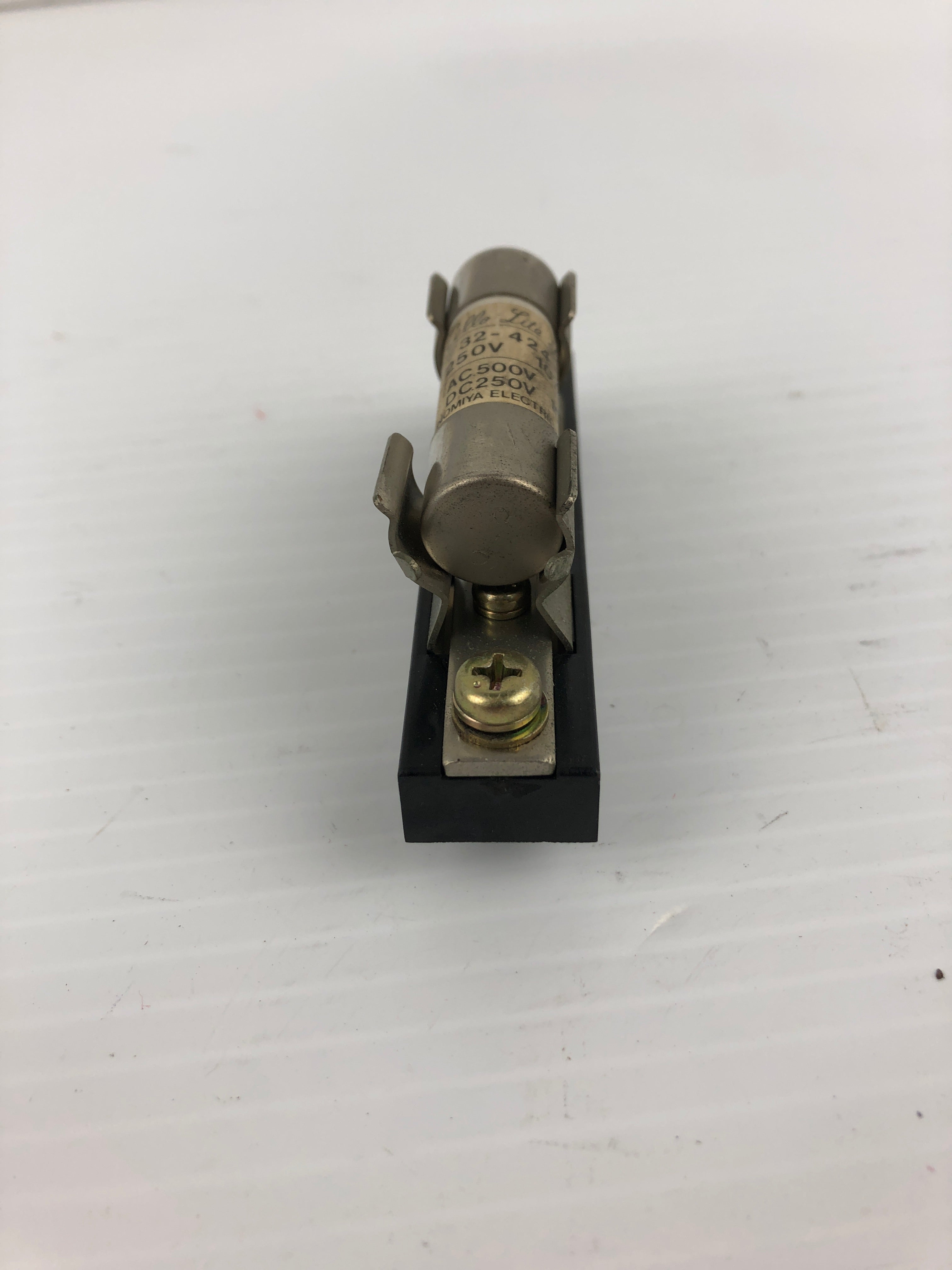 Cello Lite 32-424 Fuse 250V 10A 50KA PC1 with Fuse Holder FHSC1F - Lot of 2