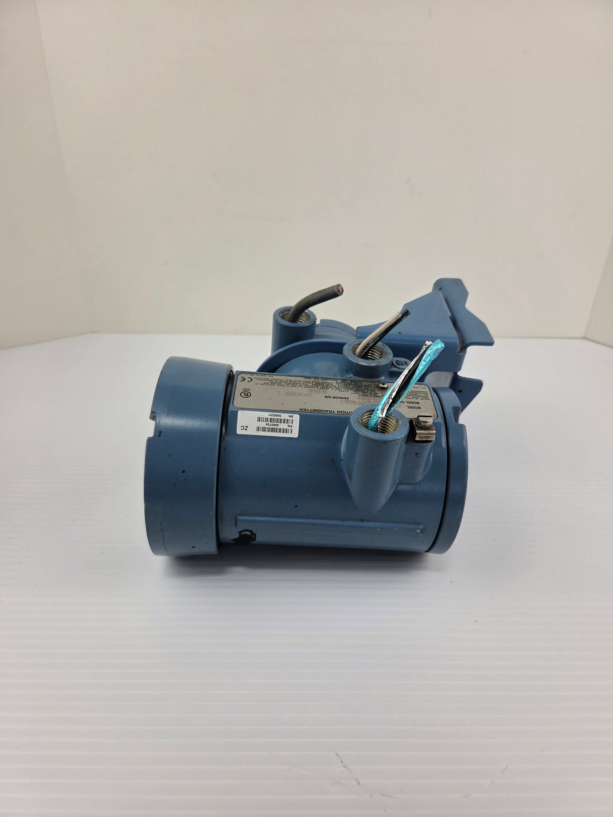 Micro Motion 2700R11BBUEZZZ Transmitter Sensor 18-100VDC 85-250VAC 7W 479425