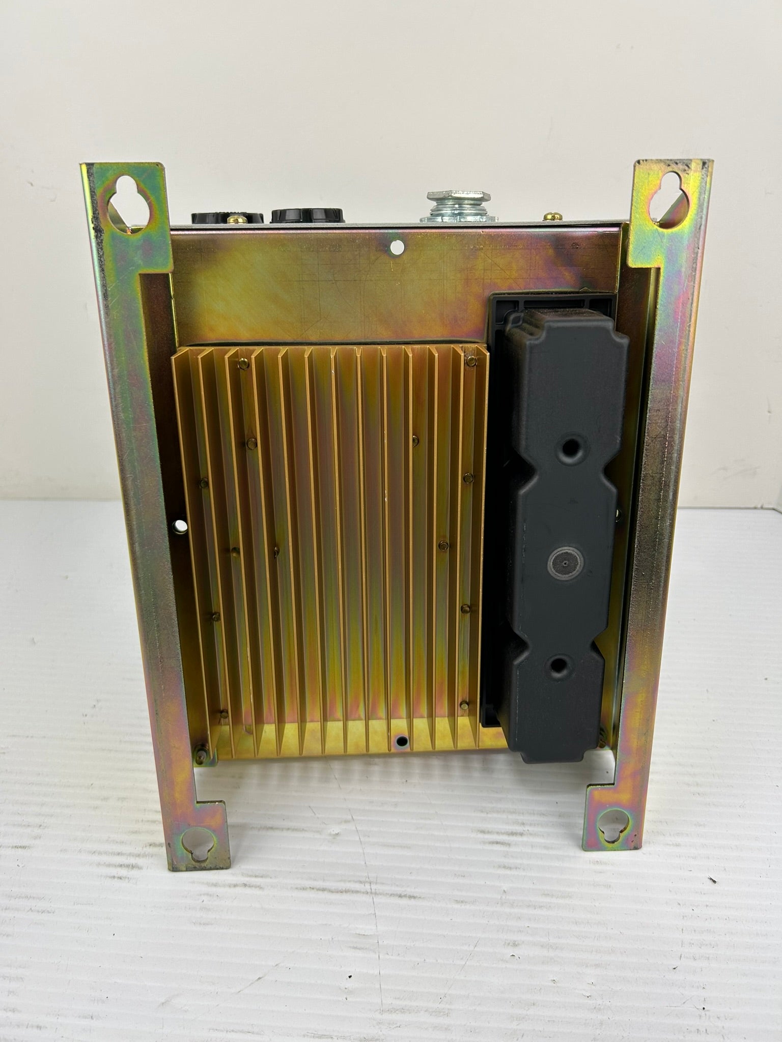 Allen-Bradley 1336E-BRF10-AA-EN-L9E Drive Ser D 22kVA 3PH 380/480V 28A 50/60Hz