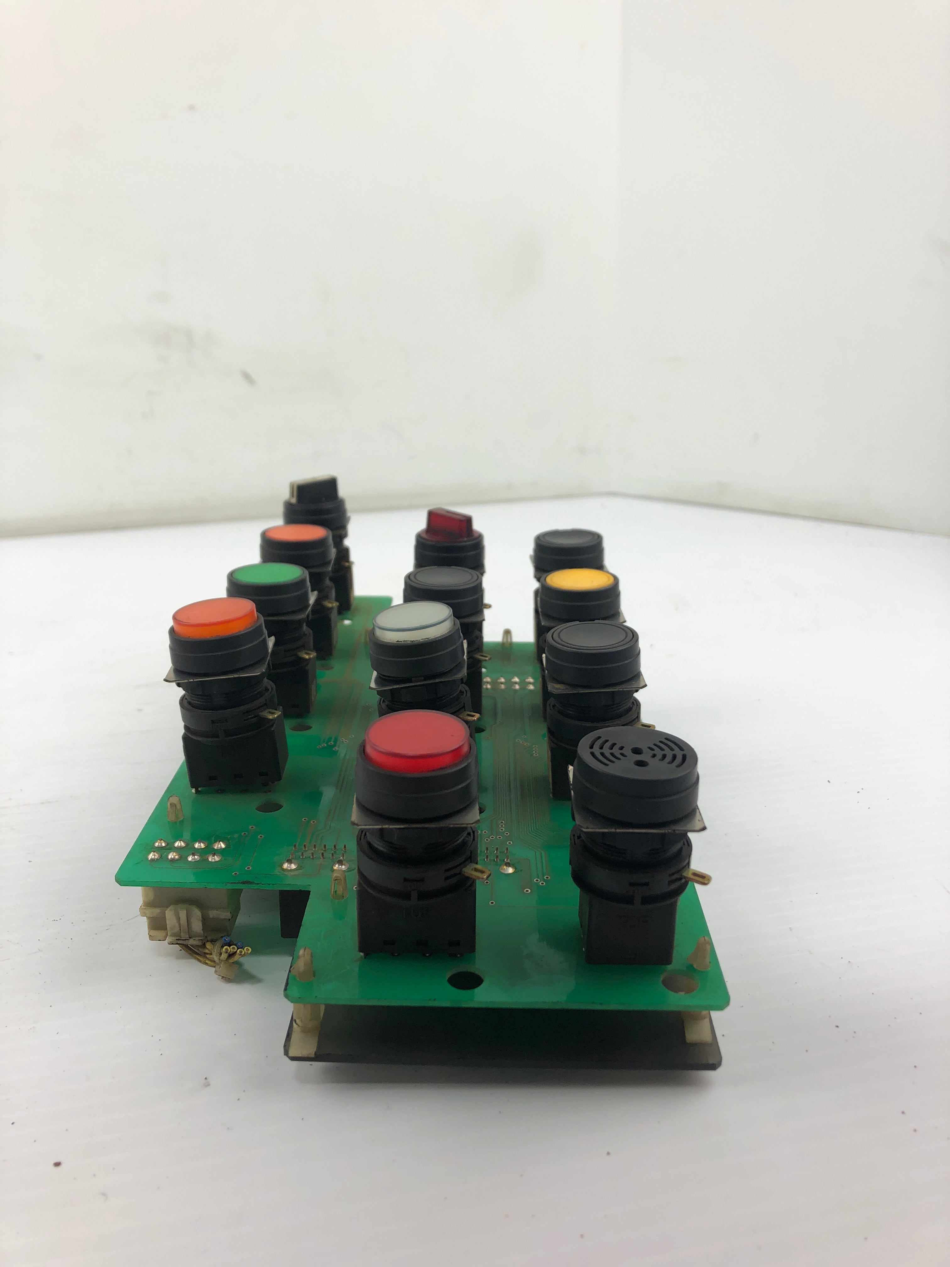 Idec PCB5278B Safety Switch Circuit Board with Push Buttons