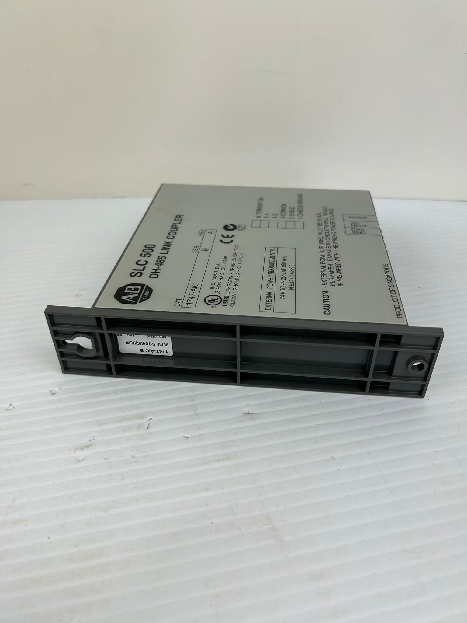 Allen Bradley 1747-AIC Accessory DH-485 Link Coupler Module Ser B Rev A - USA