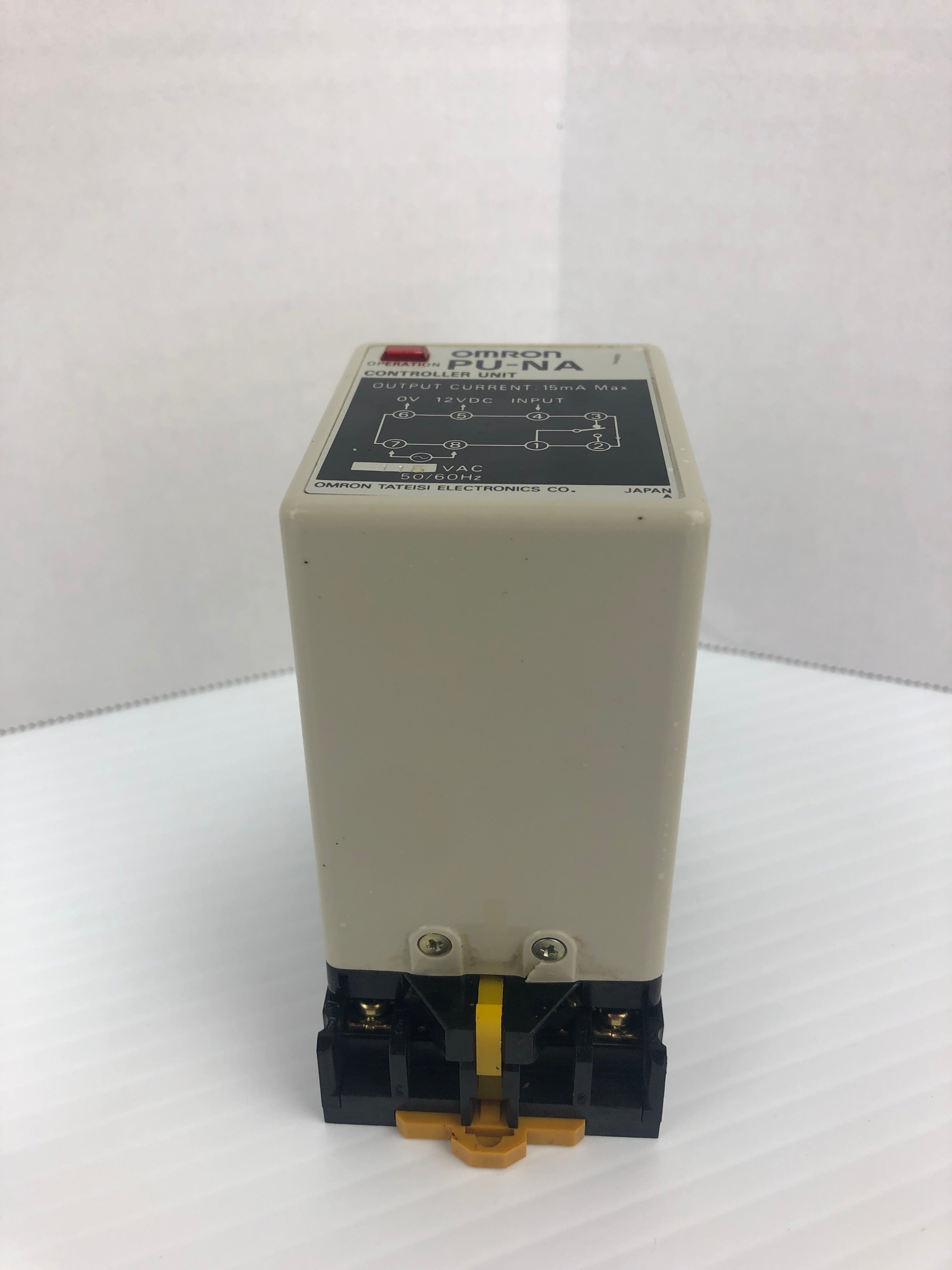 Omron PU-NA Controller Unit 115VAC 15mA 50/60Hz With 2462YT Base 250V 7.5A