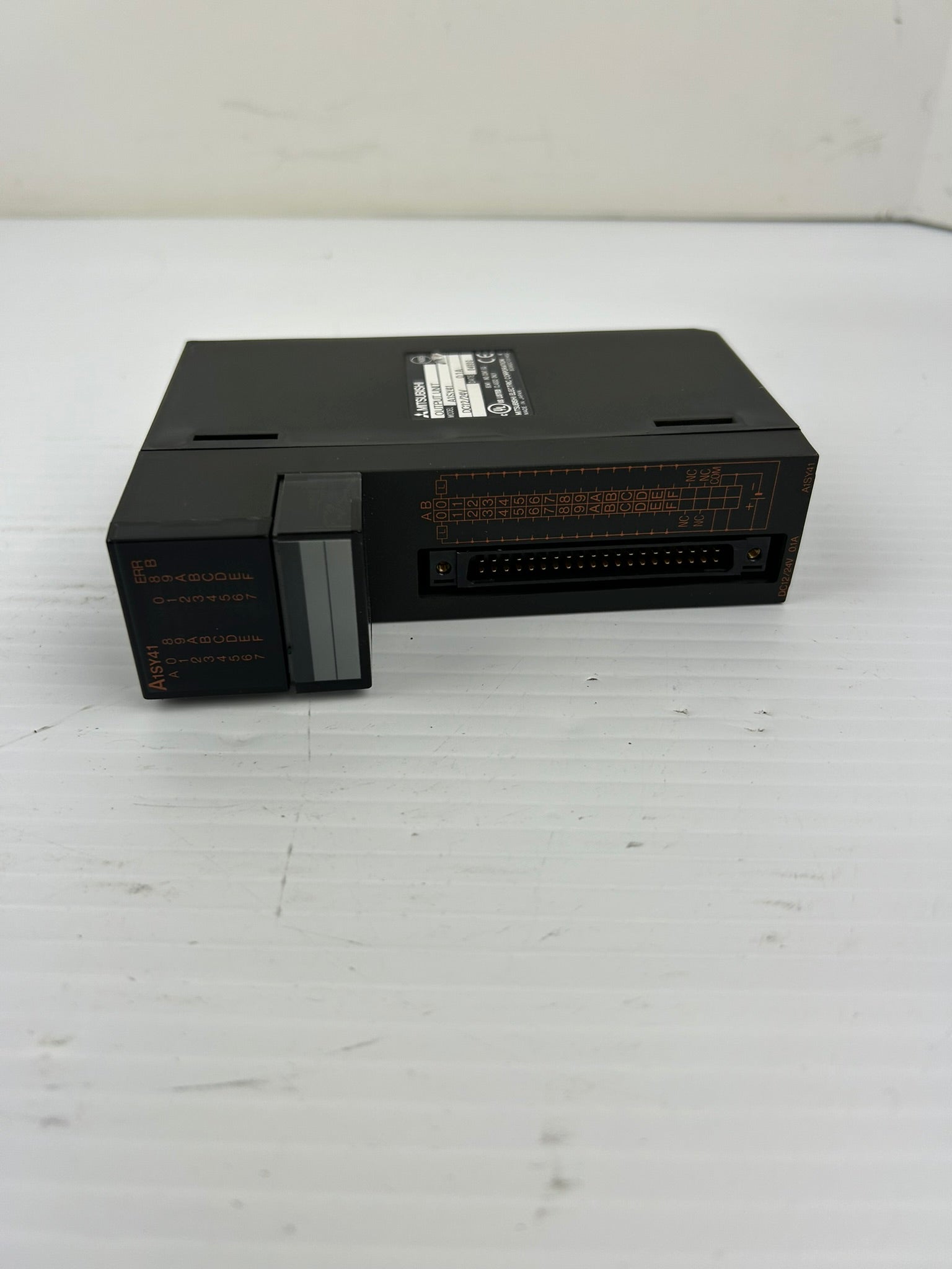 Mitsubishi A1SY41 Output Unit PLC Module 12/24VDC 0.1A