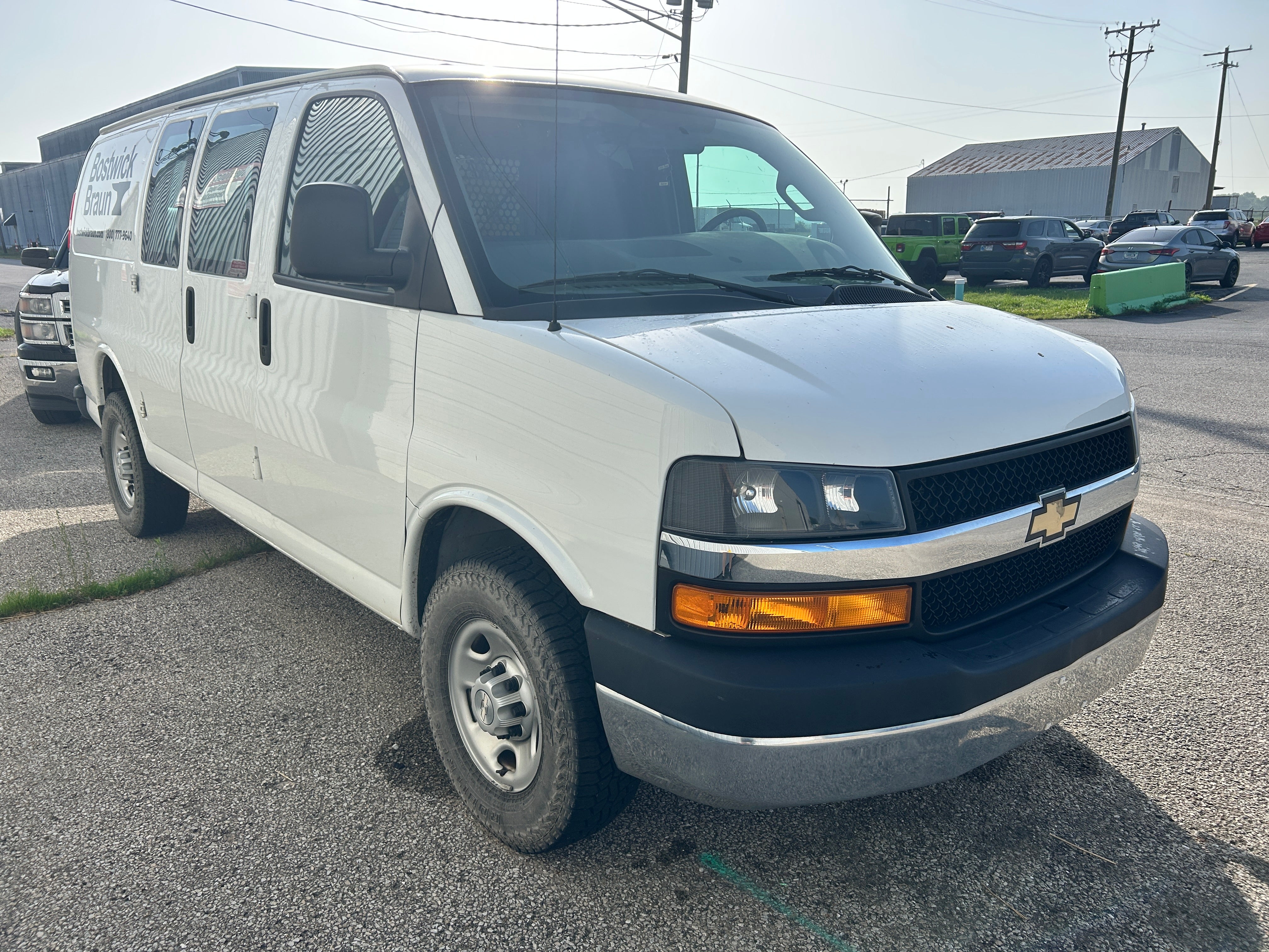 2019 Chevrolet Express 2500 Cargo Van White 130,540 miles 1GCWGAFG8K1229670