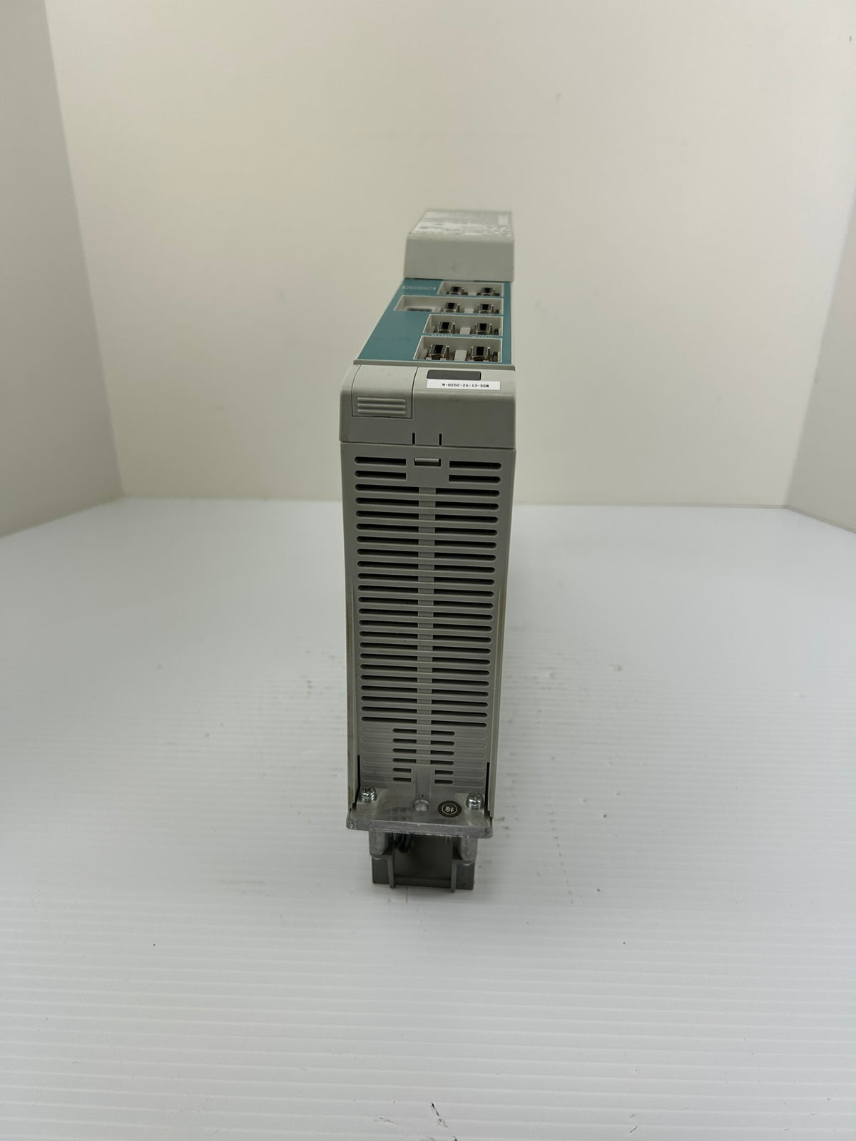 Mitsubishi MDS-C1-V2-2020-N Servo Drive Unit 2.0kW 155V 3PH CNC MDS-C1