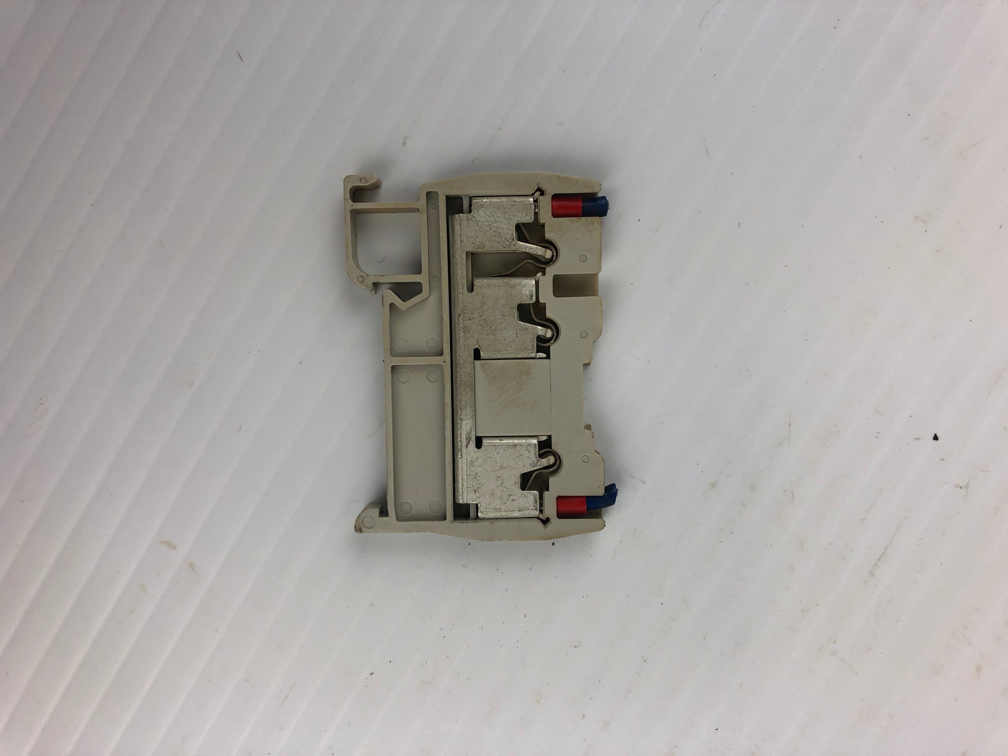 Kasuga TW25D Terminal Blocks 600V 2mm 20A - Lot of 493