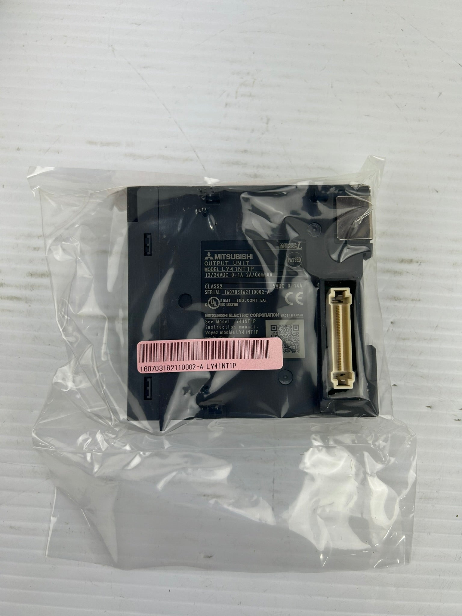 Mitsubishi LY41NT1P Output Unit PLC Module 12/24VDC 0.1A 2A/Common Class 2 5VDC