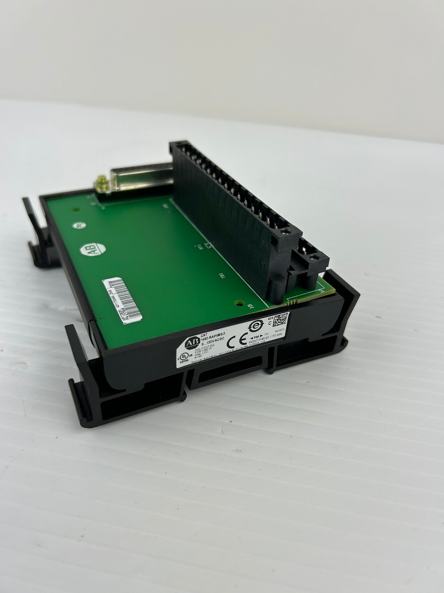 Allen Bradley 1492-RAIFM8S-3 Analog Interface Module Series C