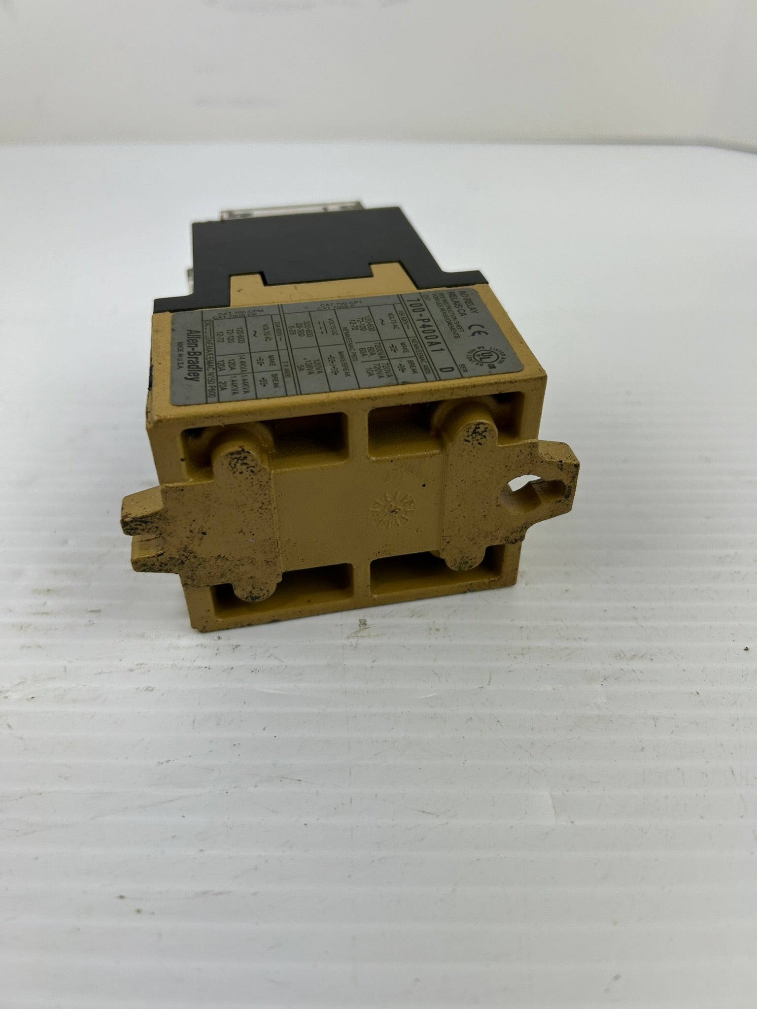 Allen-Bradley 700-P400A1 AC Relay Series D