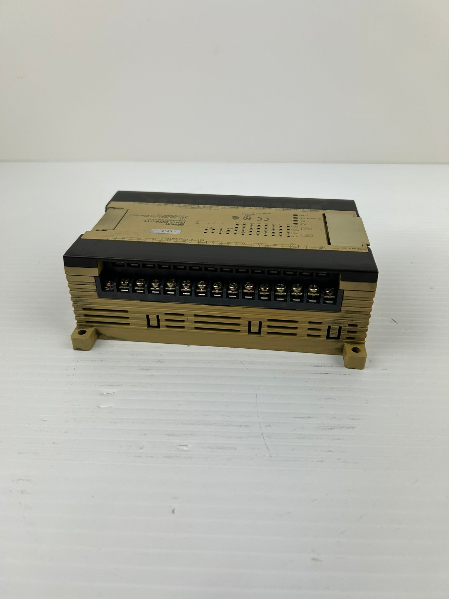 Omron CPM1A-40CDR-D-V1 Programmable Controller
