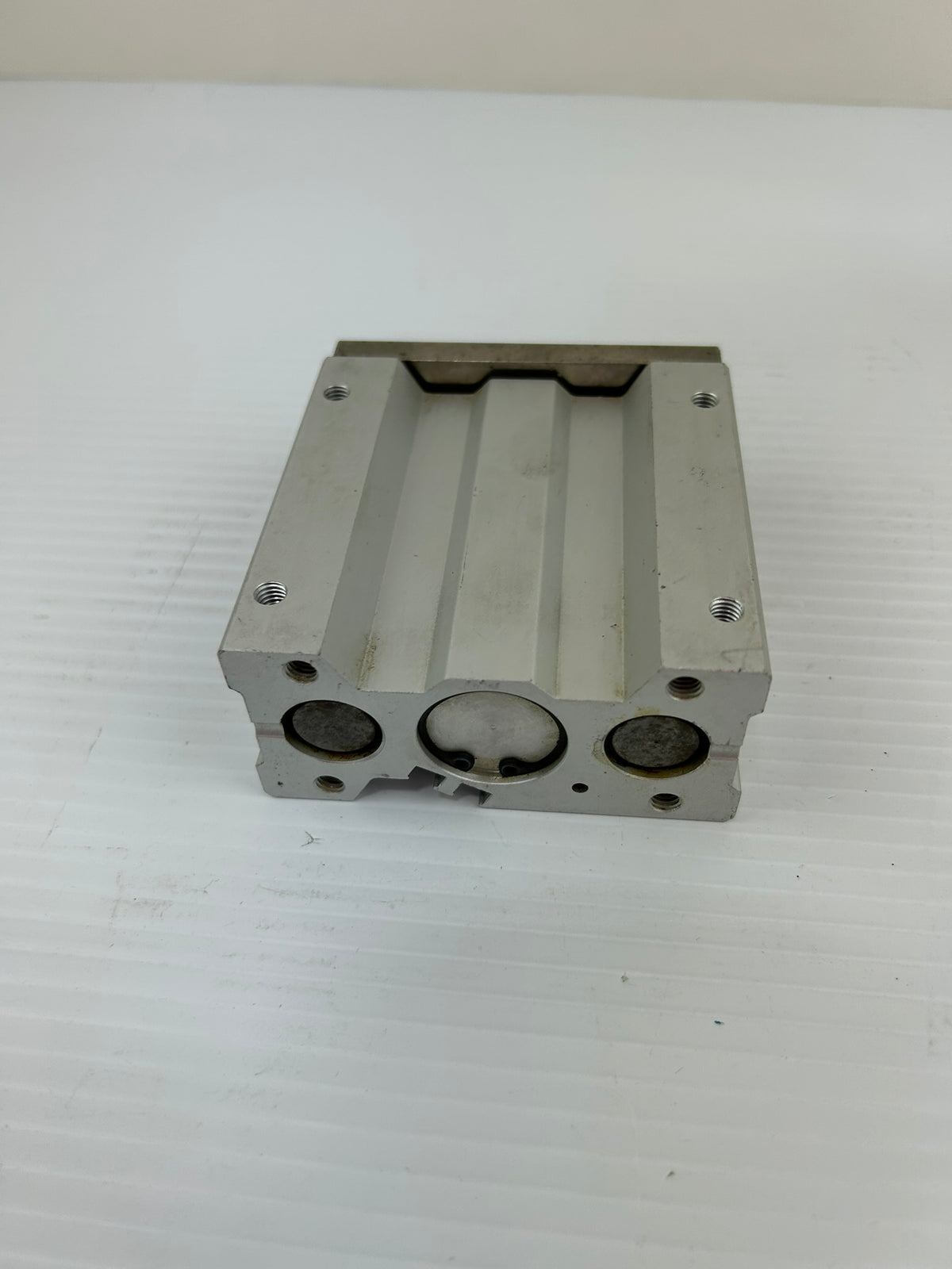 SMC MGQM25-50-XC18 Guided Pneumatic Cylinder 25mm Bore 50mm Stroke 100 PSI