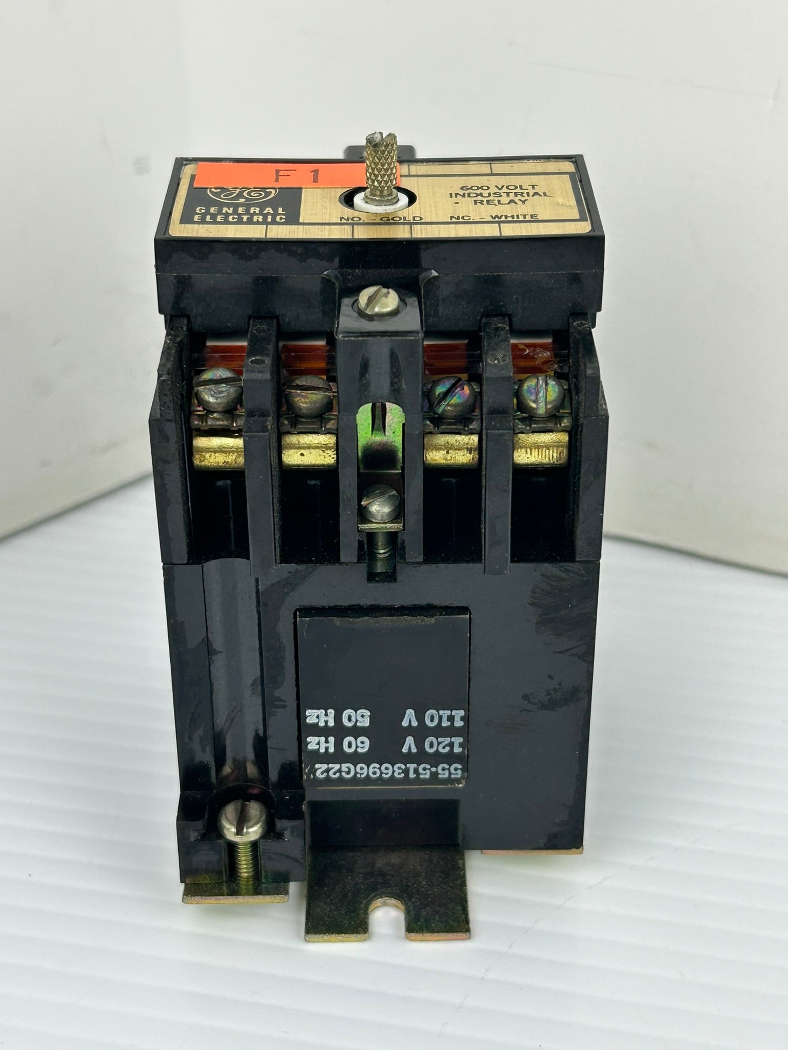 General Electric CR120B 000** Industrial Relay Series A 600V