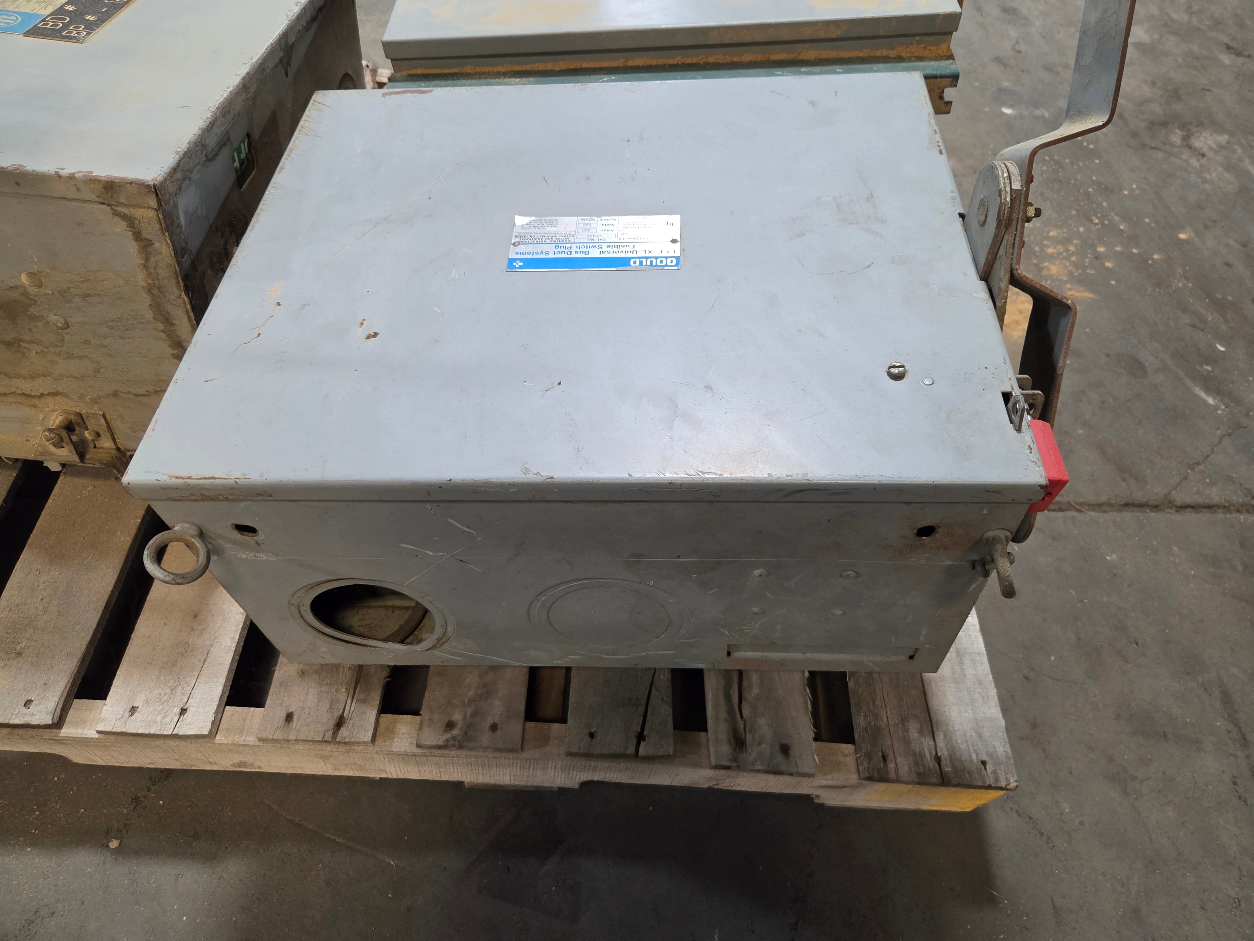 Gould ITE UV365 XL-Universal Bus Plug Fusible Switch 400A 600V Busway 3 Phase