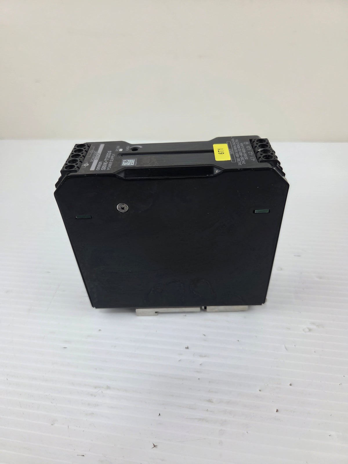 Omron S8VK-T12024 Power Supply 24VDC 5.0A DIN Rail