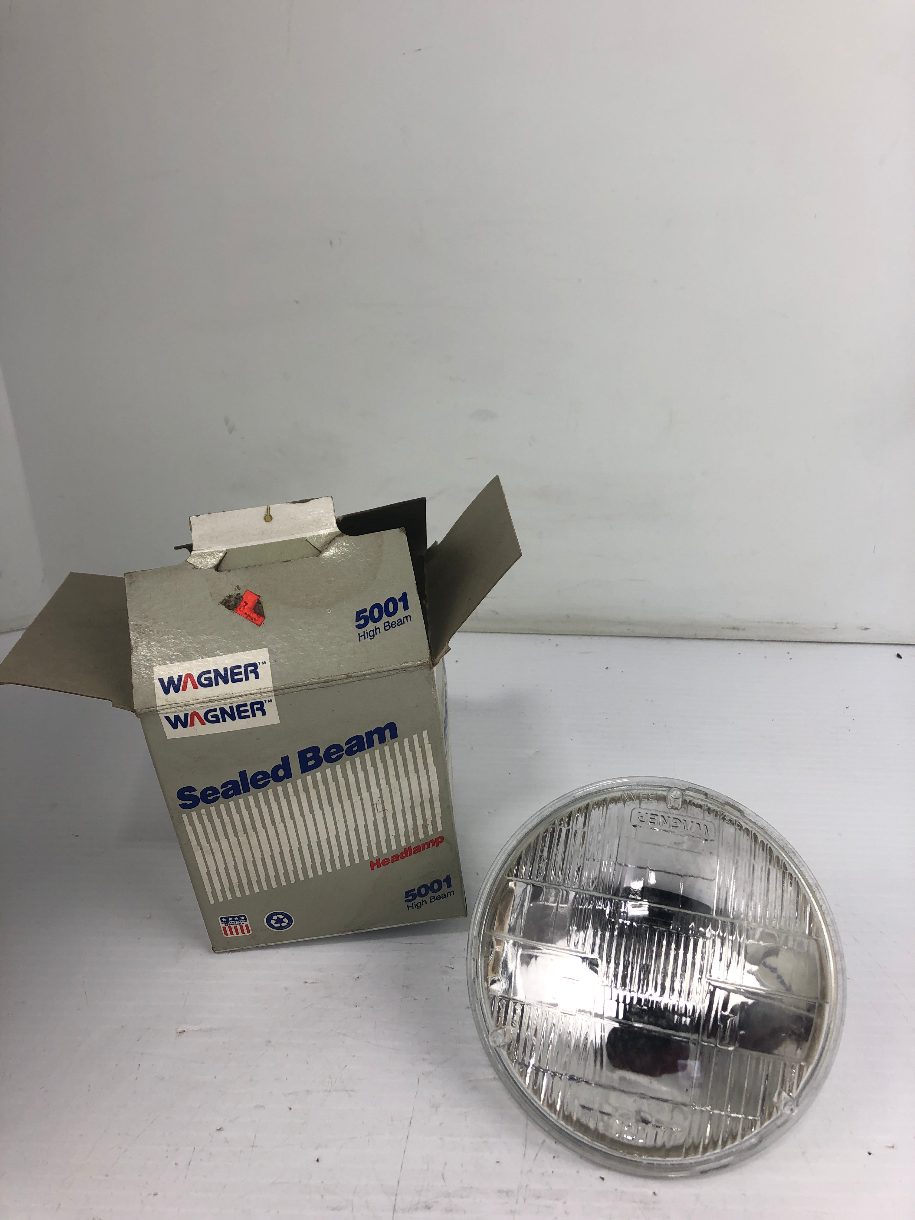 Wagner Sealed Beam 5001 Headlamp Light Bulb