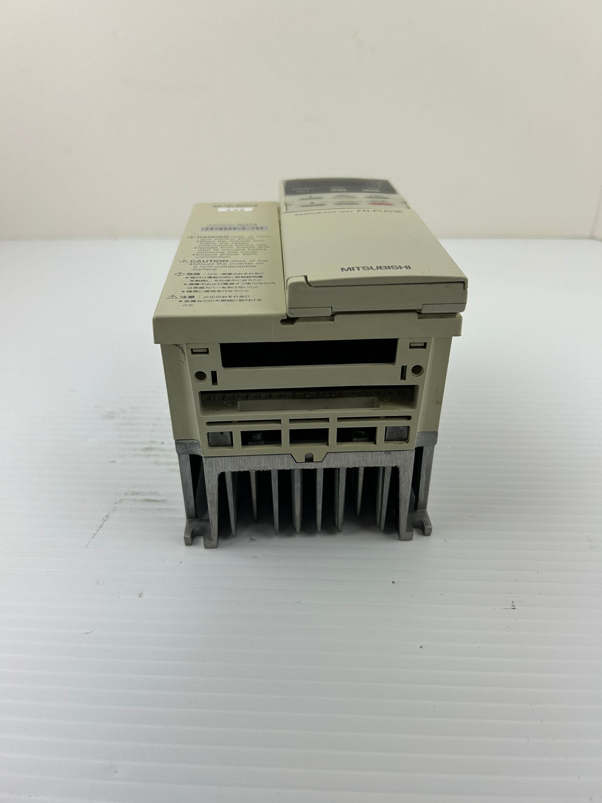 Mitsubishi FR-A024-0.75K FREQROL-A024 Inverter Drive 0.75kW 230V 3PH FR-PU03E