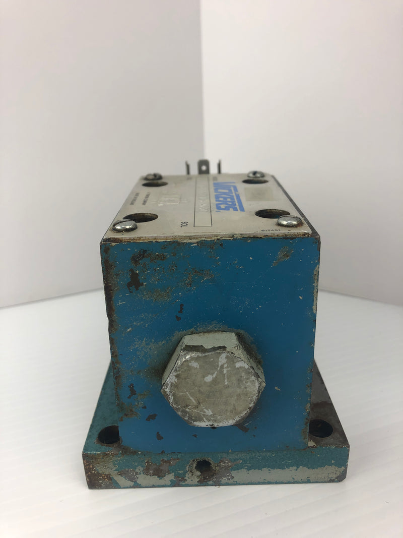 Vickers DG4V 5 2A MU A6 20 Valve with 617475 Coil 700/105VA 50Hz