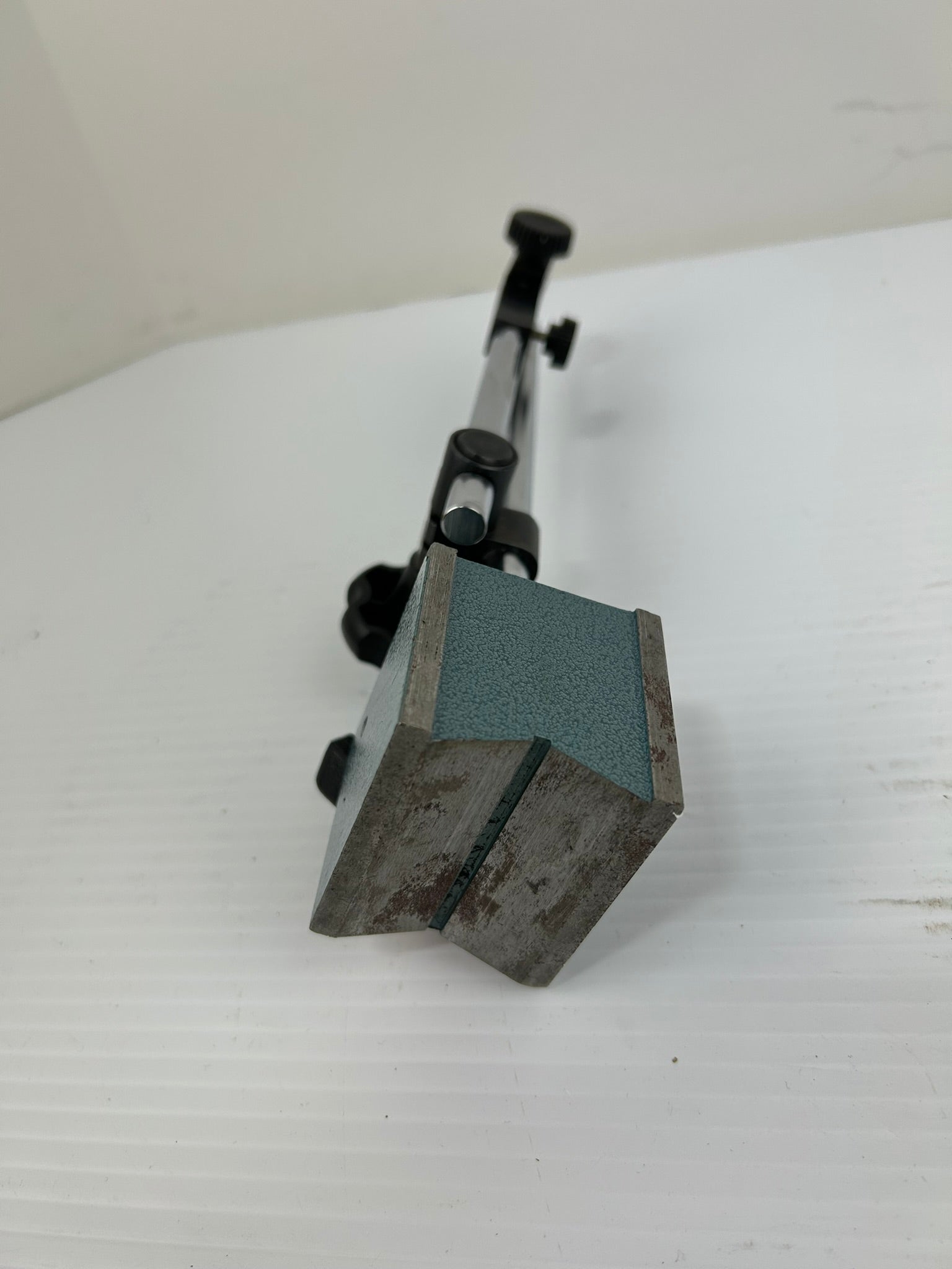 Mitutoyo 7011S Magnetic Base On/Off Switch