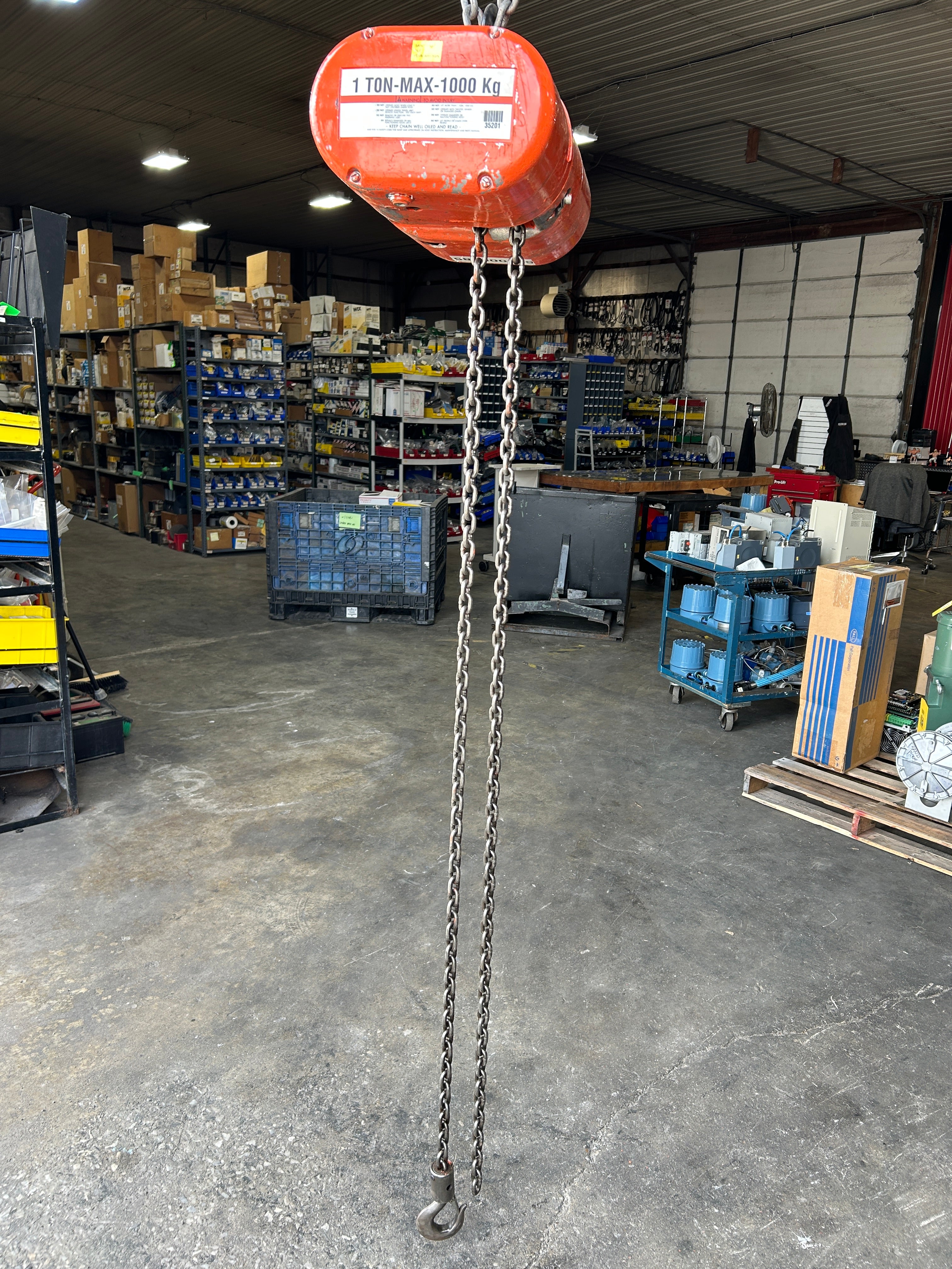 CM Lodestar L2 Chain Hoist 1 Ton 16/5FPM 1/.33HP 2.4/2.5A 1000kg 460V 3PH 60 Hz