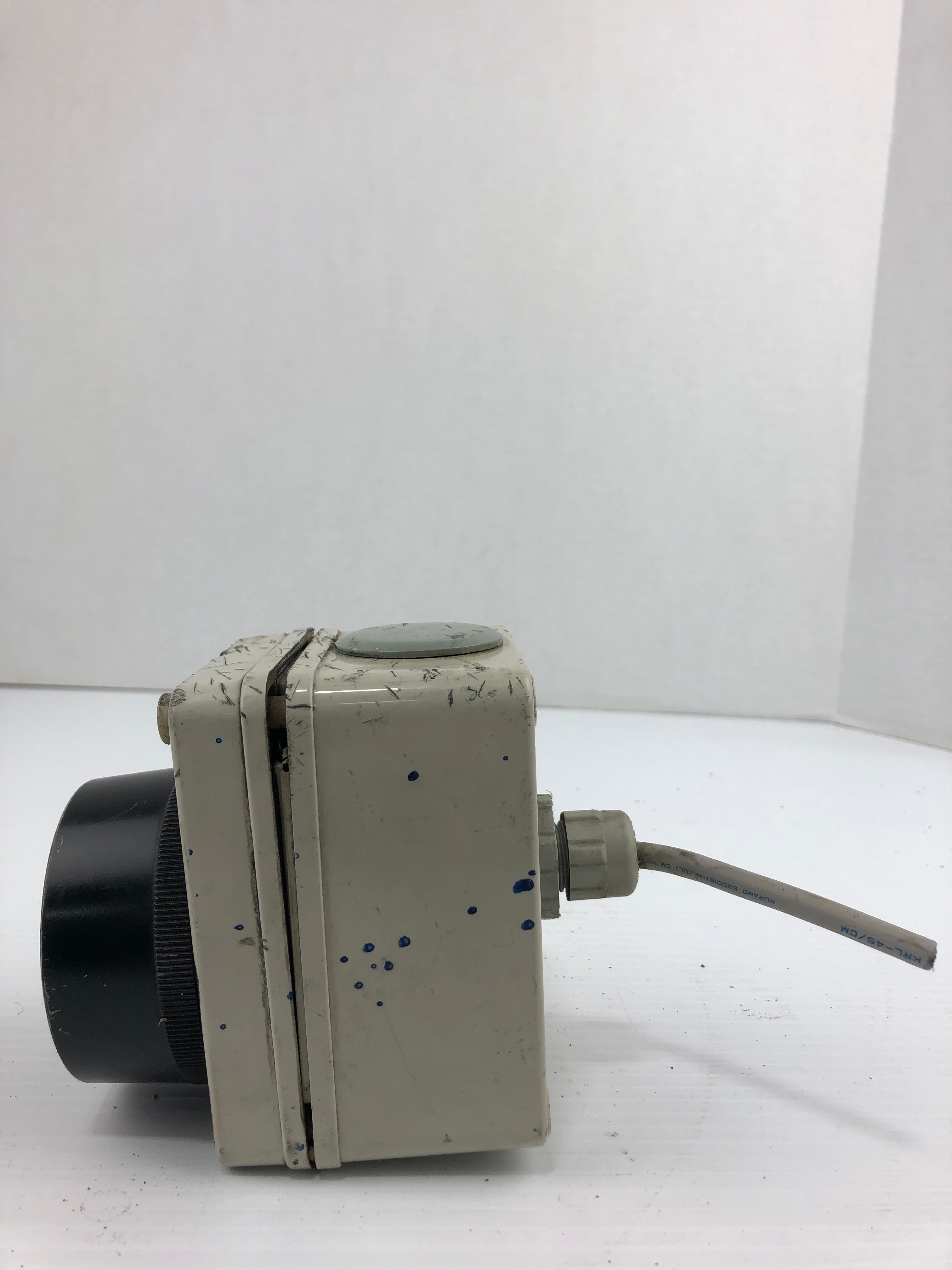 Fuji Electric AR30B2R Control Box with Push Button 250V 6A Black