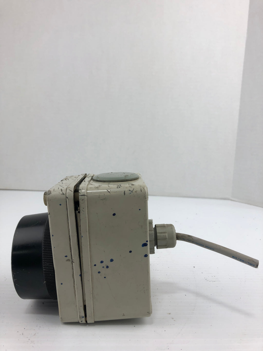 Fuji Electric AR30B2R Control Box with Push Button 250V 6A Black