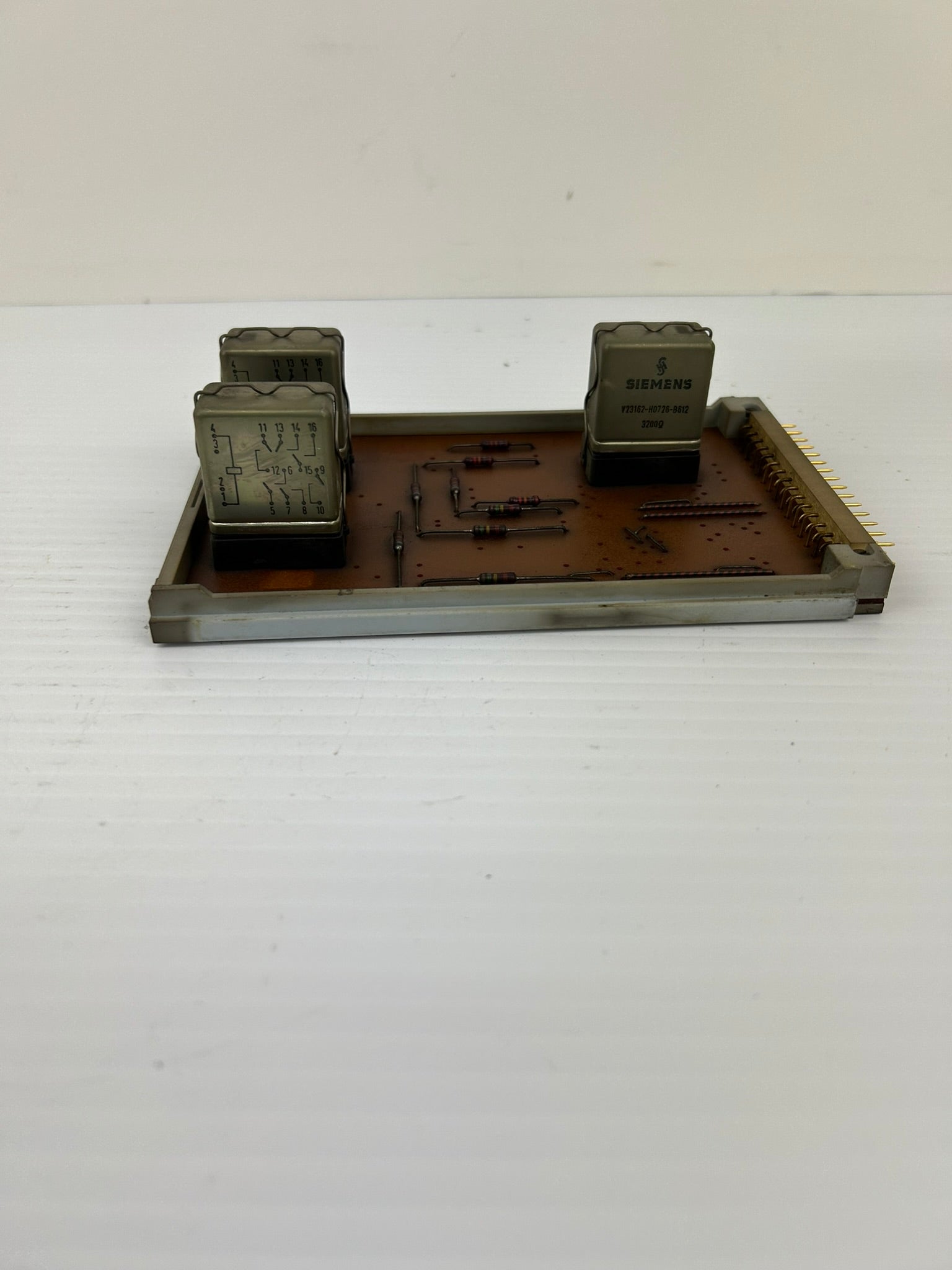 Barmag Electronic Circuit Board E1/00 with 3 Relays E100