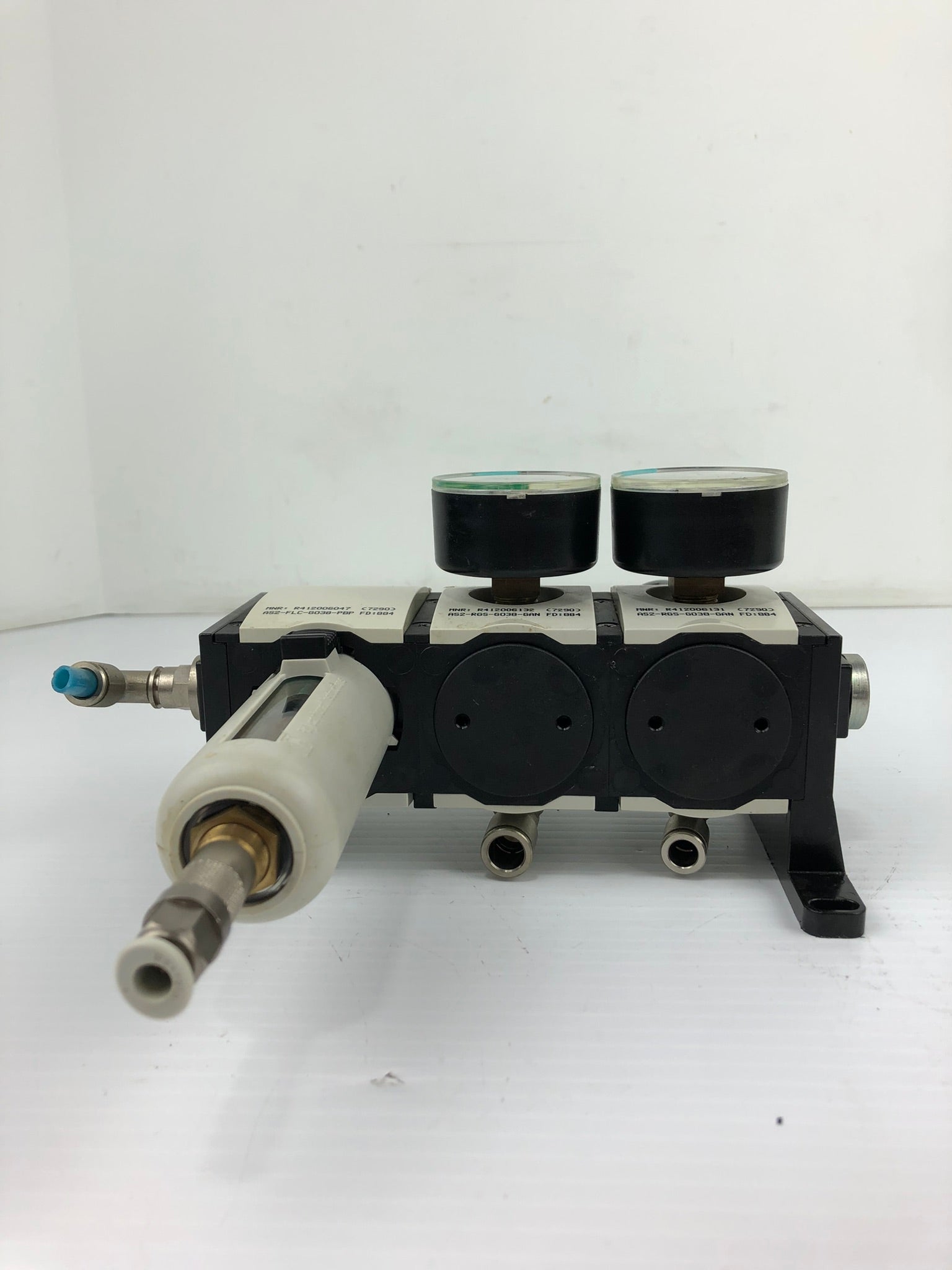 Rexroth Pneumatic Pressure System with Gauges and Lubricator AS2-RGS-G038-GAN