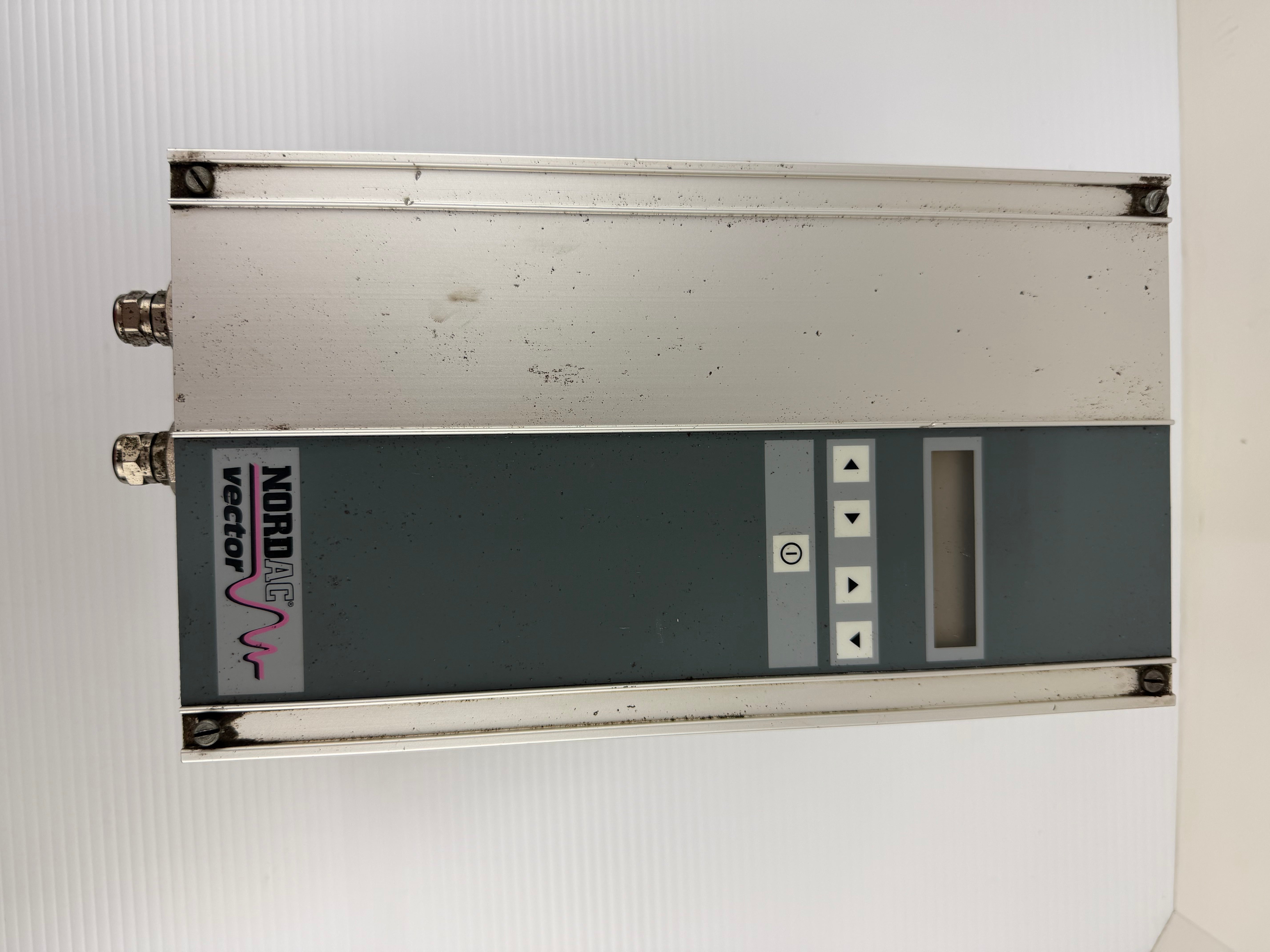 Nord SK4000/3 CT AC Vector Inverter 3 AC 380-460V 6.70 KVA