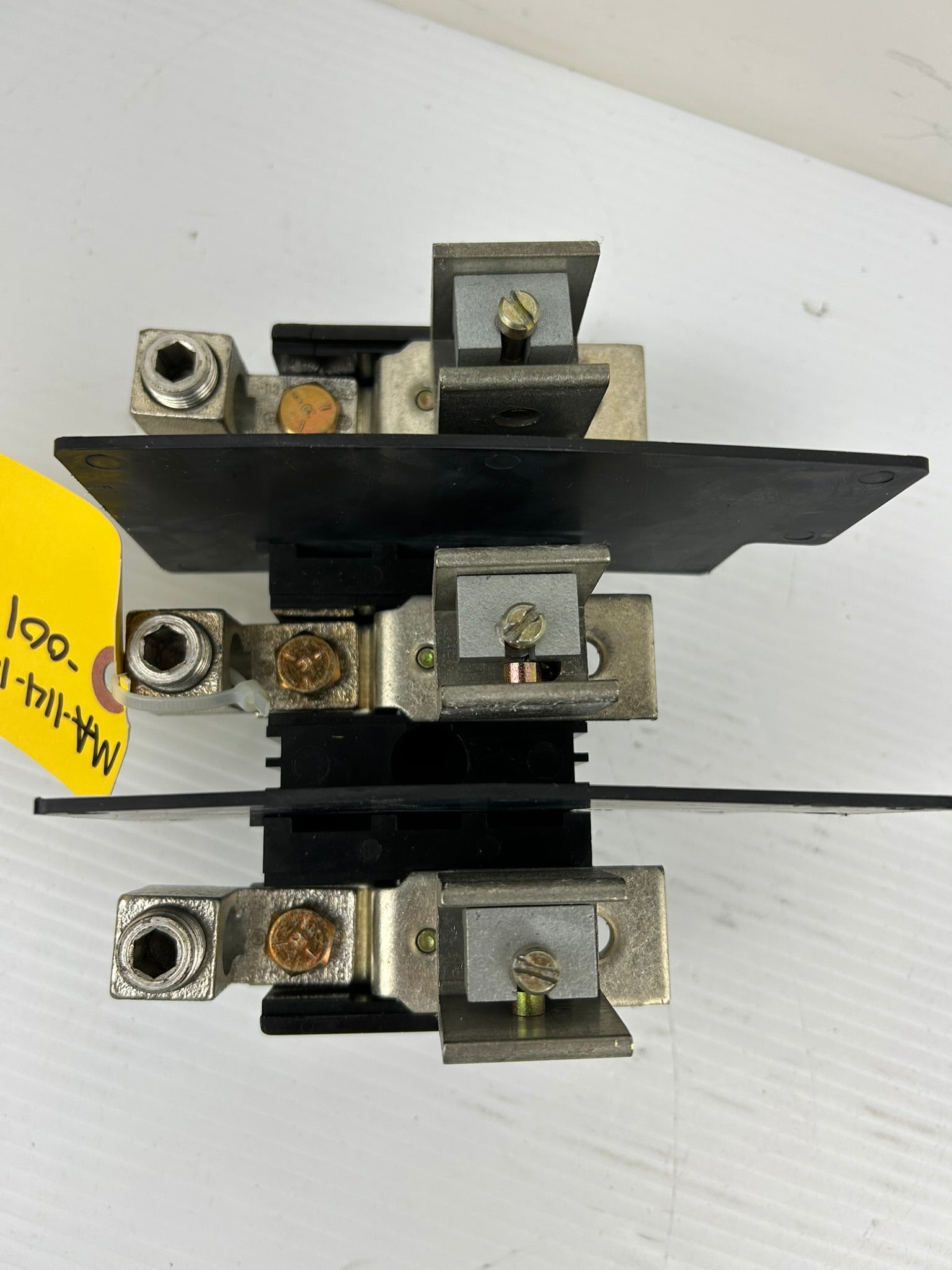 Allen Bradley 1494V-FSR622 Fuse Block Holder Series B 200 Amps 600 Volts Max