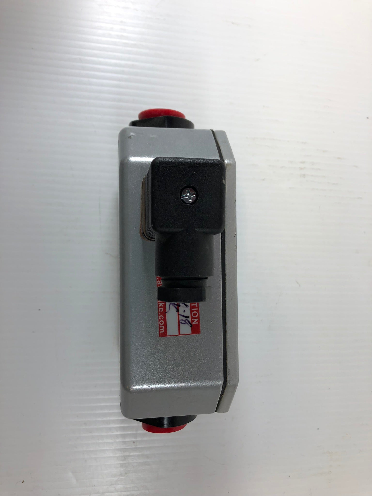 Lake Monitors R3A6HB05 Regulator 3500 PSI 240 bar 0.873 SG