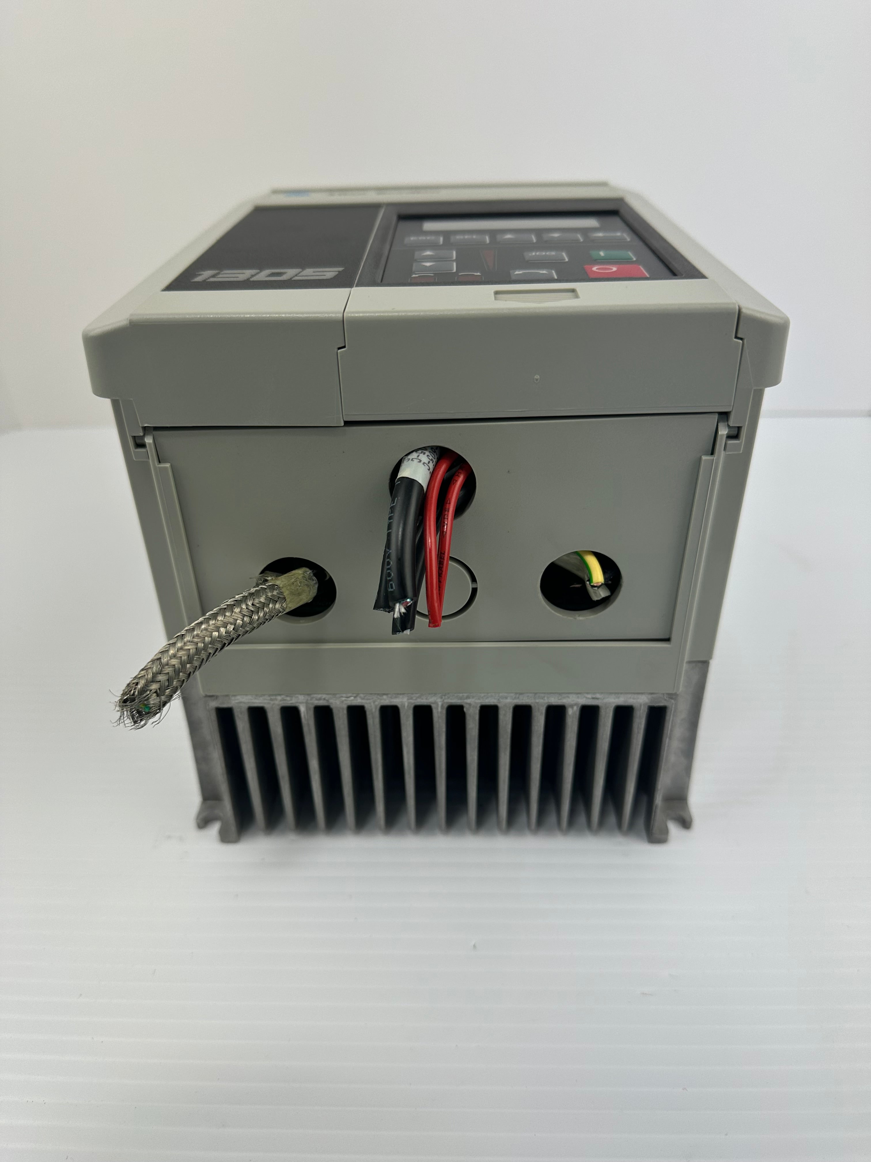 Allen Bradley AC Drive 1305-BA03A-HA2 1 HP 380-460 V