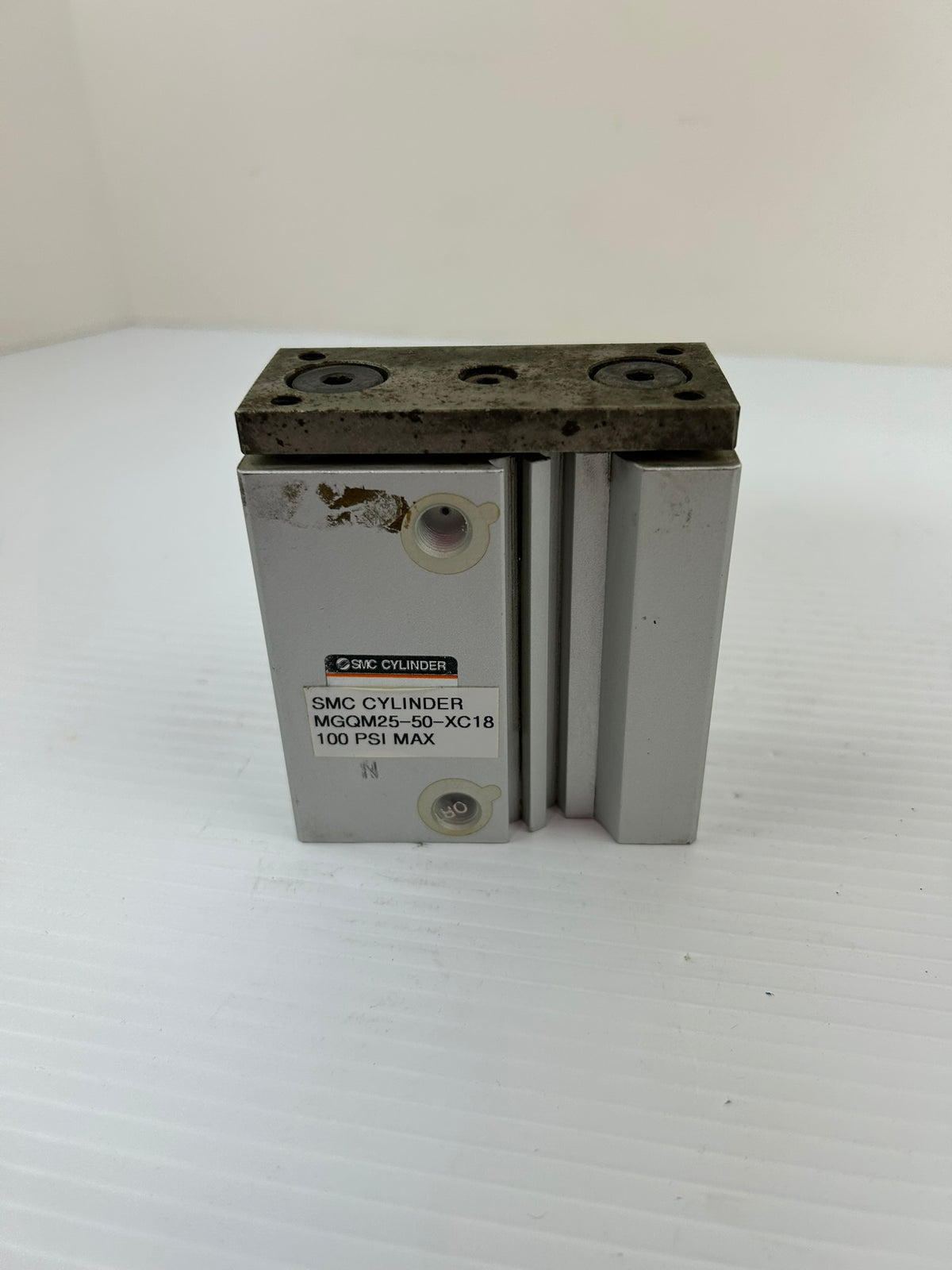 SMC MGQM25-50-XC18 Guided Pneumatic Cylinder 25mm Bore 50mm Stroke 100 PSI