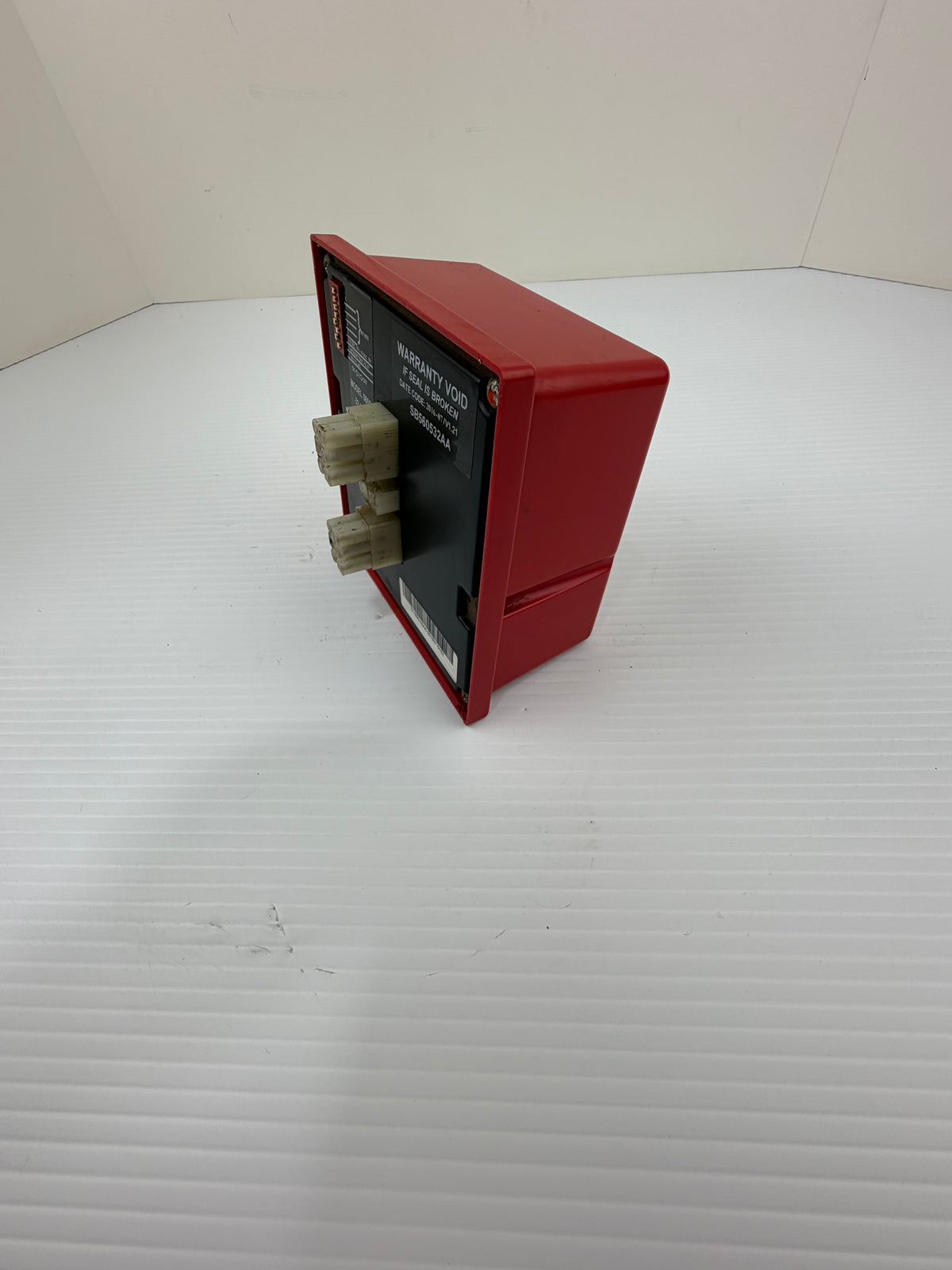 Fireye SB560532AA Veri-Flame UV Flame Safeguard Control 120V 5605-32