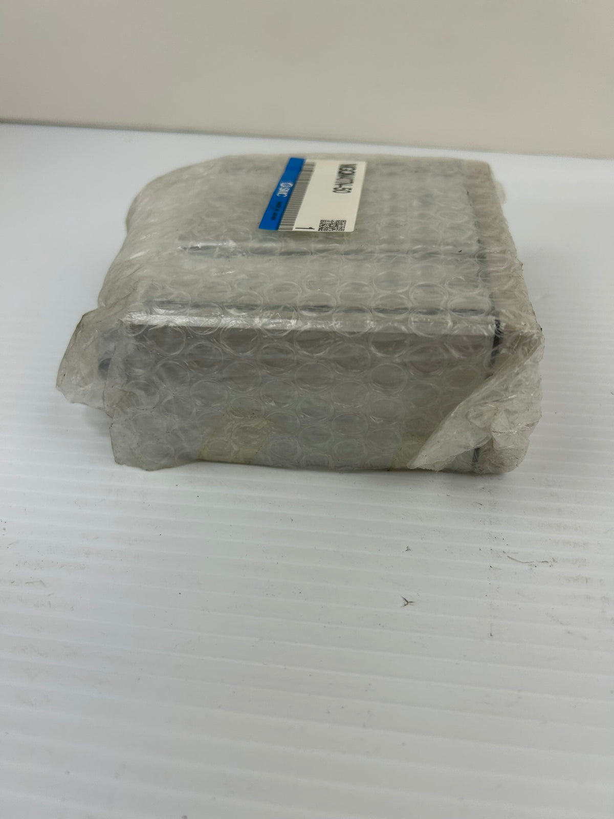 SMC MGQM40TN-50 Pneumatic Air Cylinder Actuator New