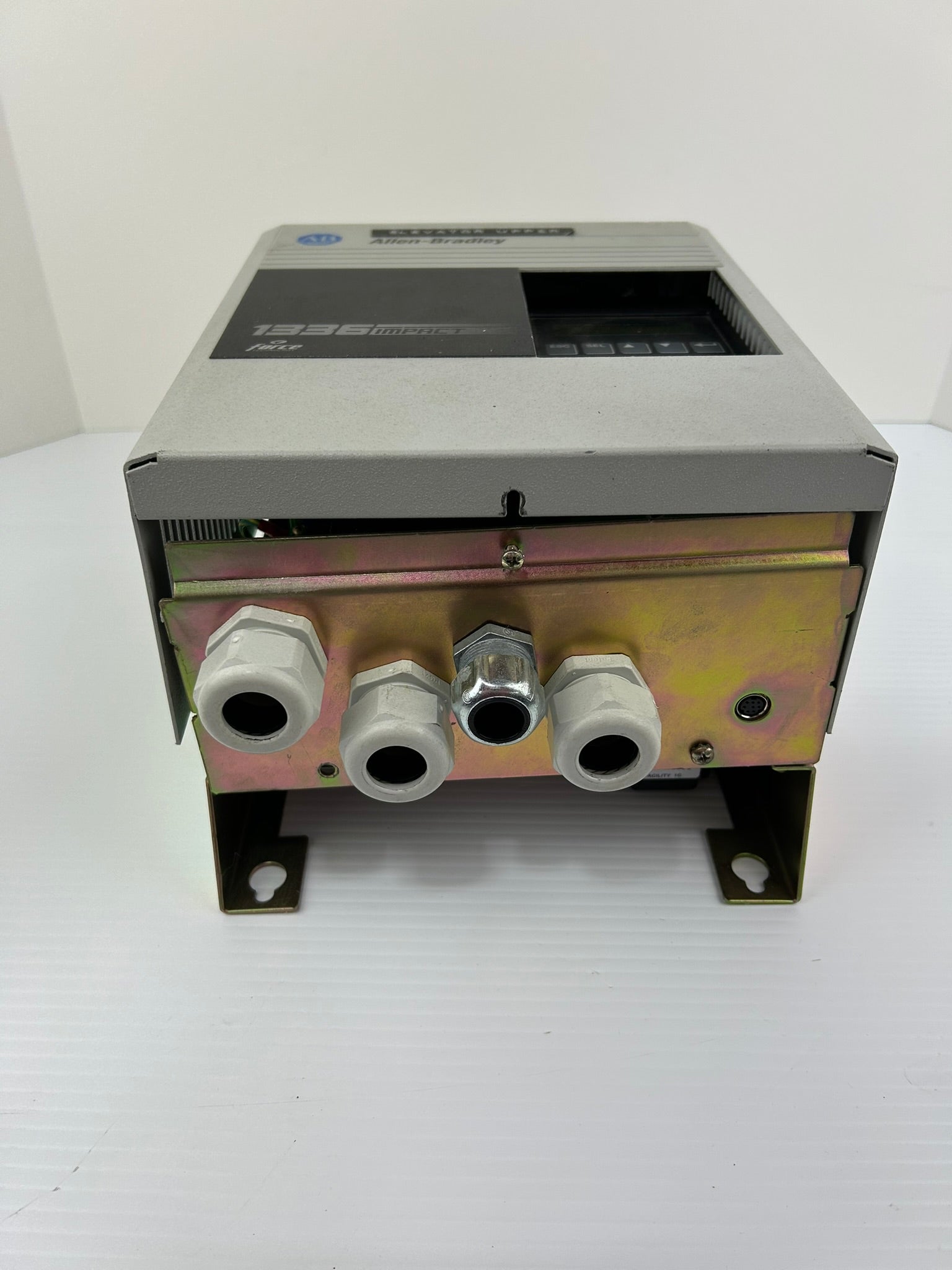 Allen-Bradley 1336E-BRF15-AN-EN Drive Series D 2.4/2.8kVA 3PH 0-460V