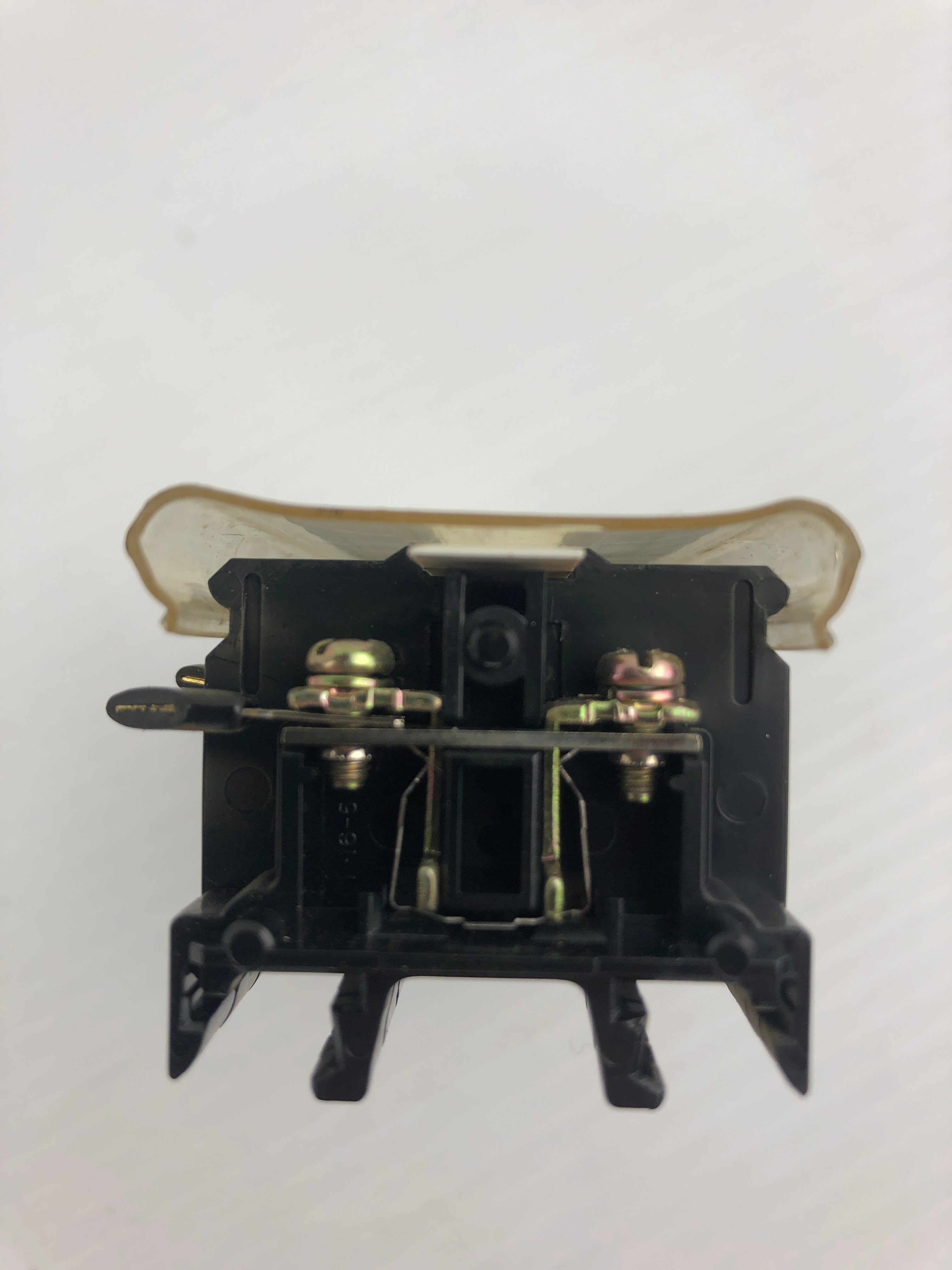 Idec BNH15MW Terminal Block 600V 1.25mm² 15P