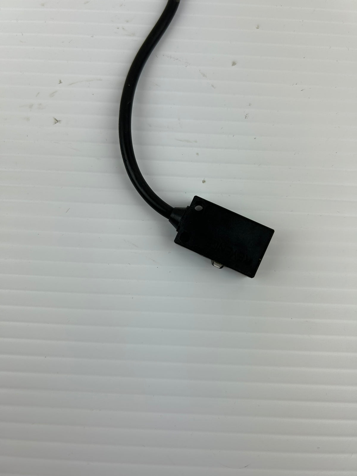 KEYENCE PZ-51RP Photoelectric Sensor 12-24VDC NPN Thru-Beam 7M Cable