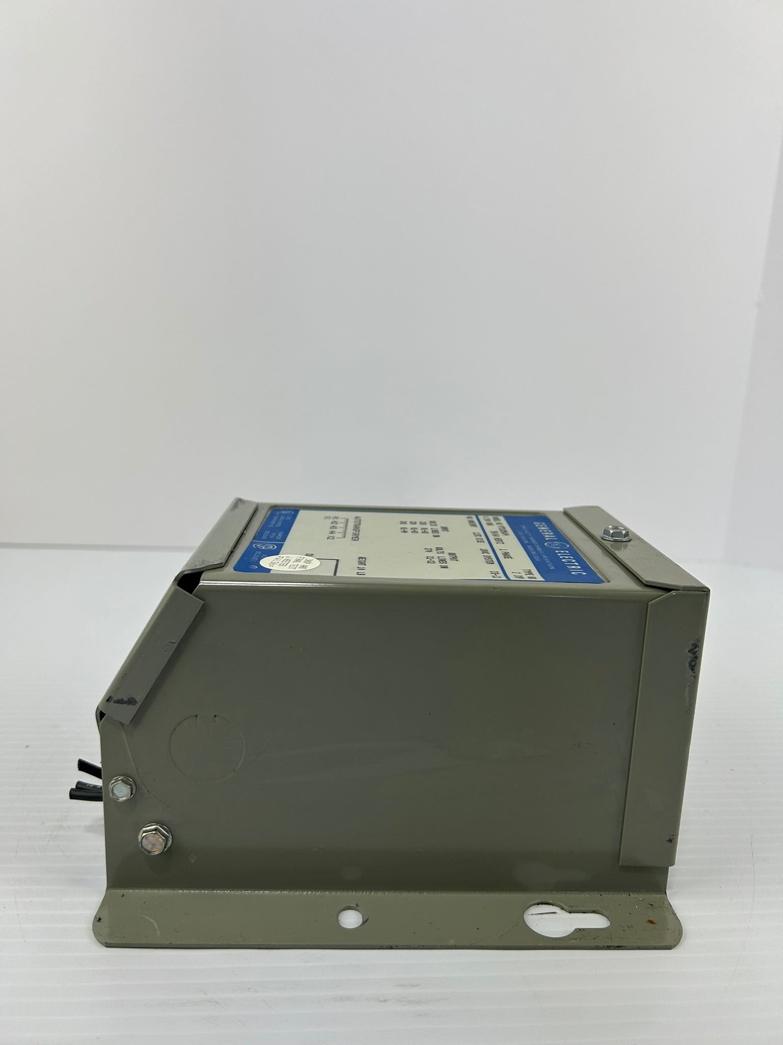 General Electric 9T51B5604 Transformer Type QB 0.500kVA 270V 1PH 50/60Hz