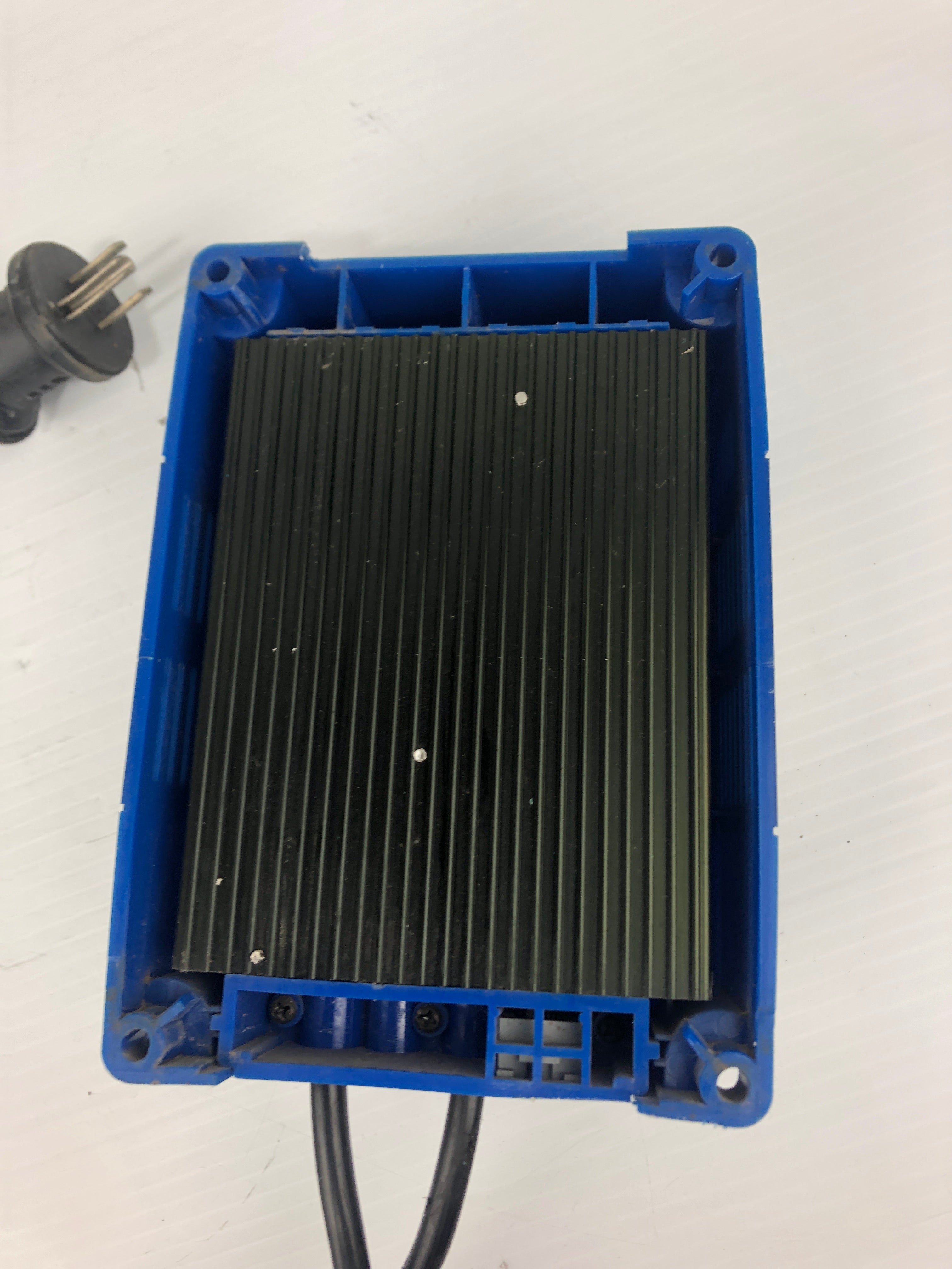 Guest 16061 Intelligent Charging System 6 Amp