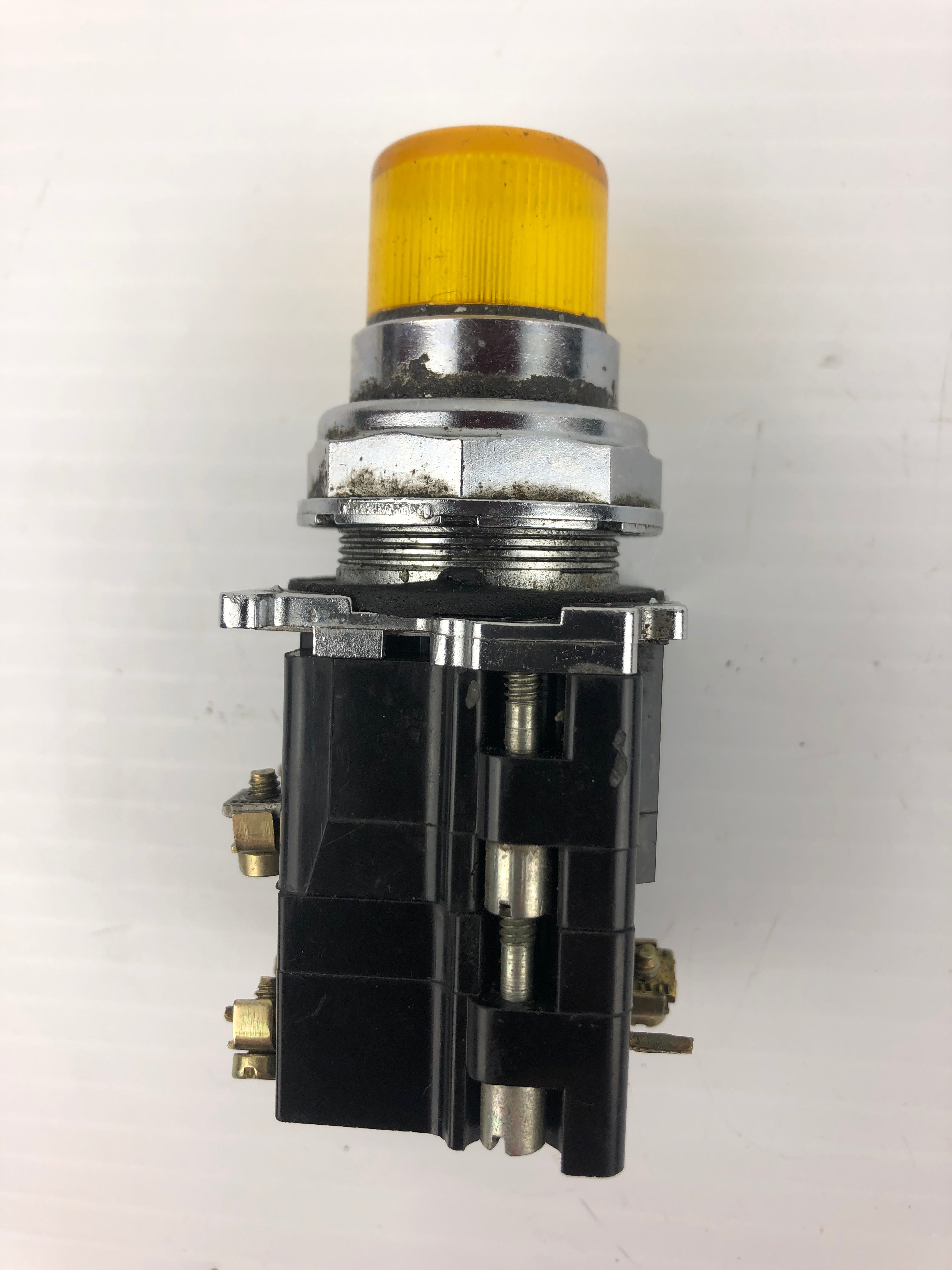 Cutler-Hammer 3089 Push Button Yellow